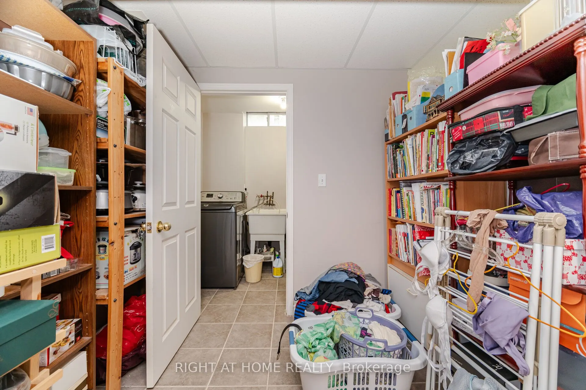5253 Palomar Crescent