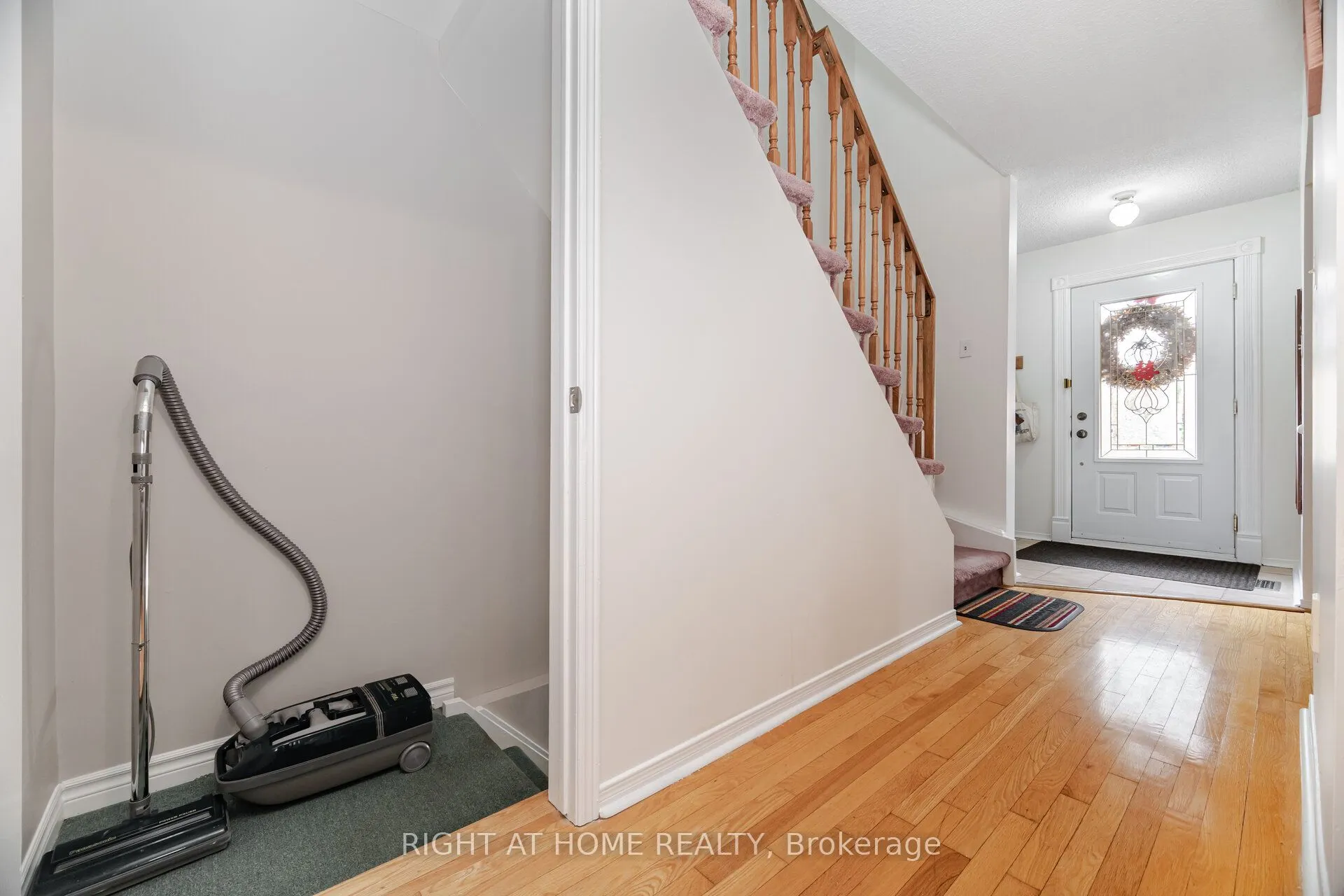 5253 Palomar Crescent