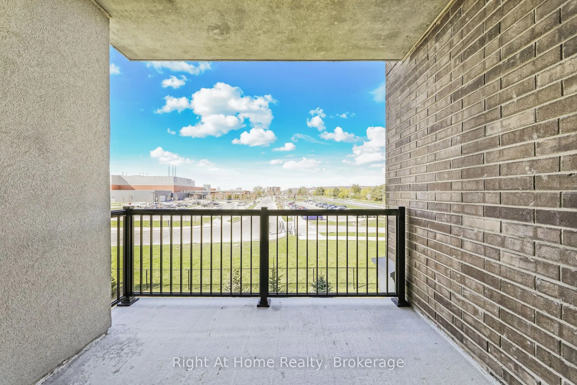 610 Farmstead Drive #307