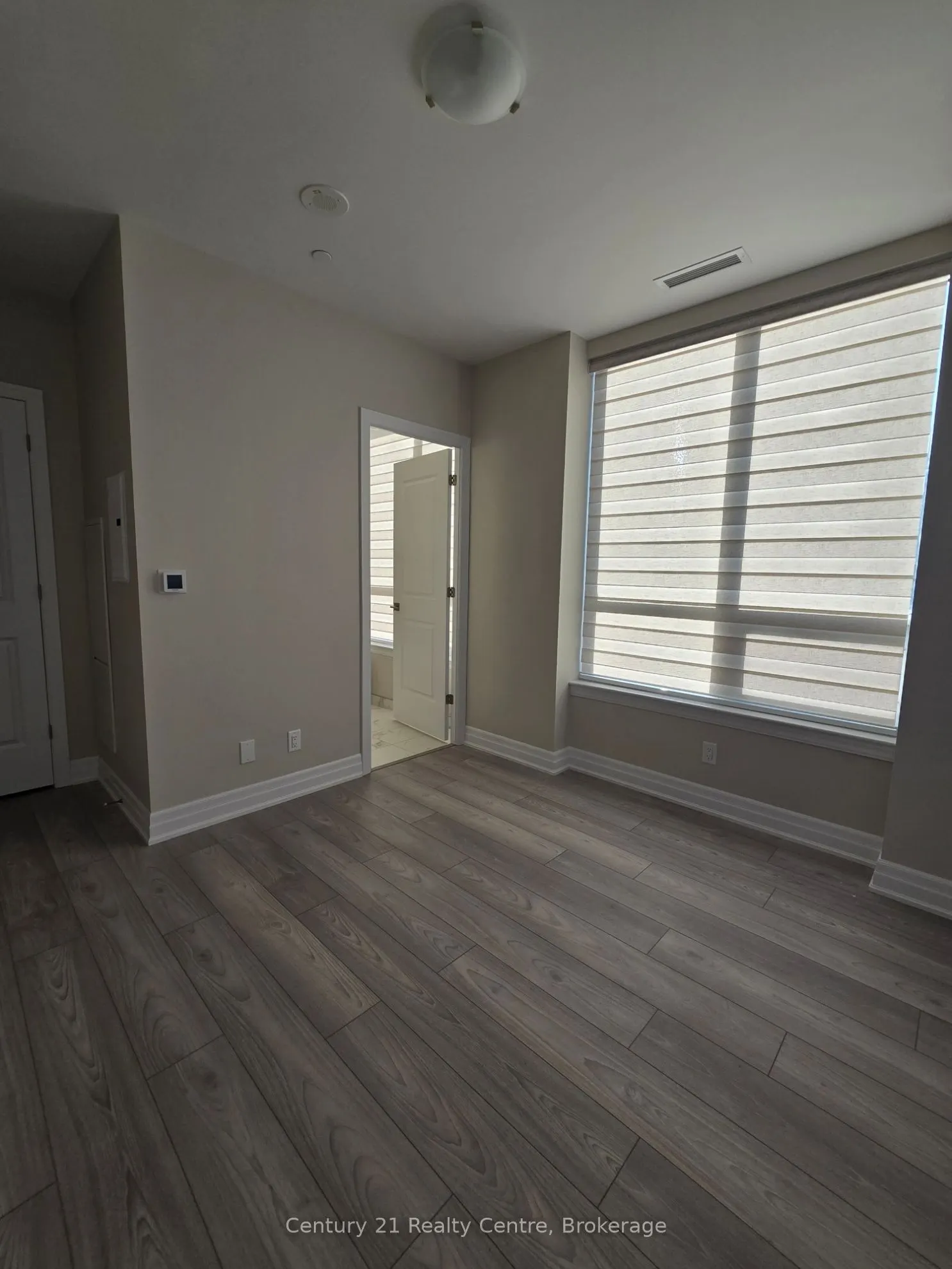 30 Elm Drive, #2002