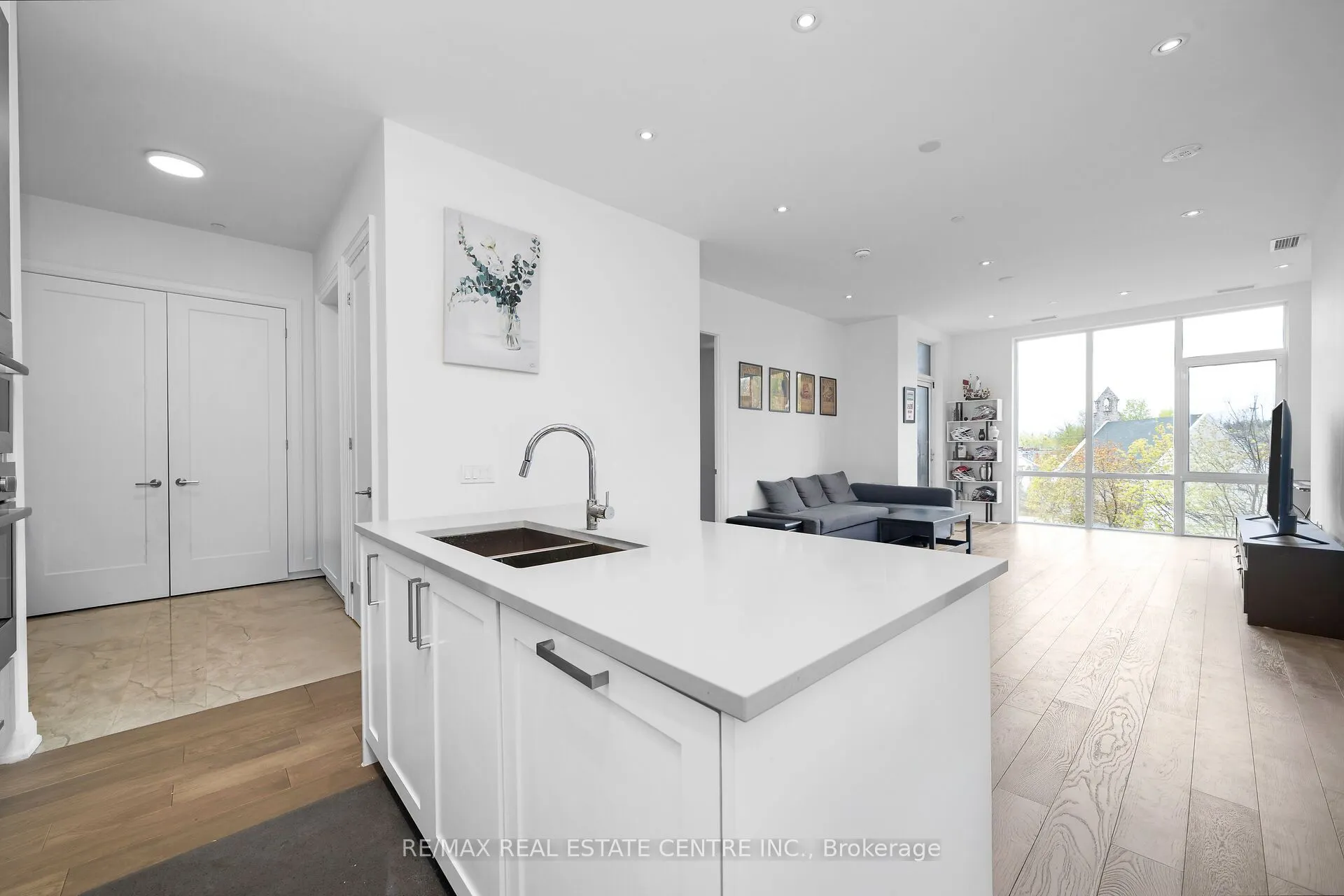 42 Mill Street, #513