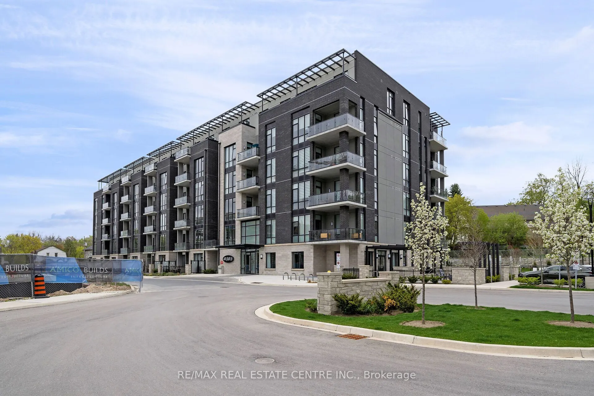 42 Mill Street, #513