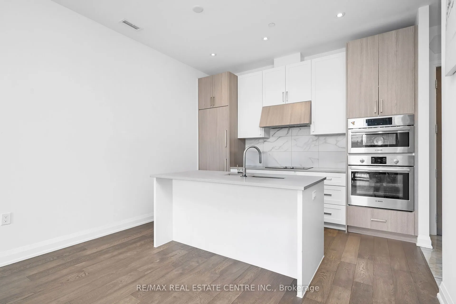 42 Mill Street, #513