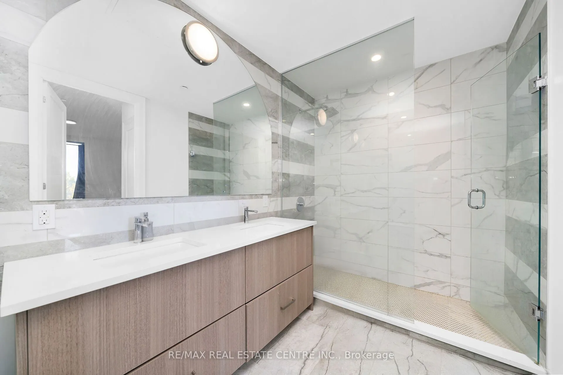 42 Mill Street, #513