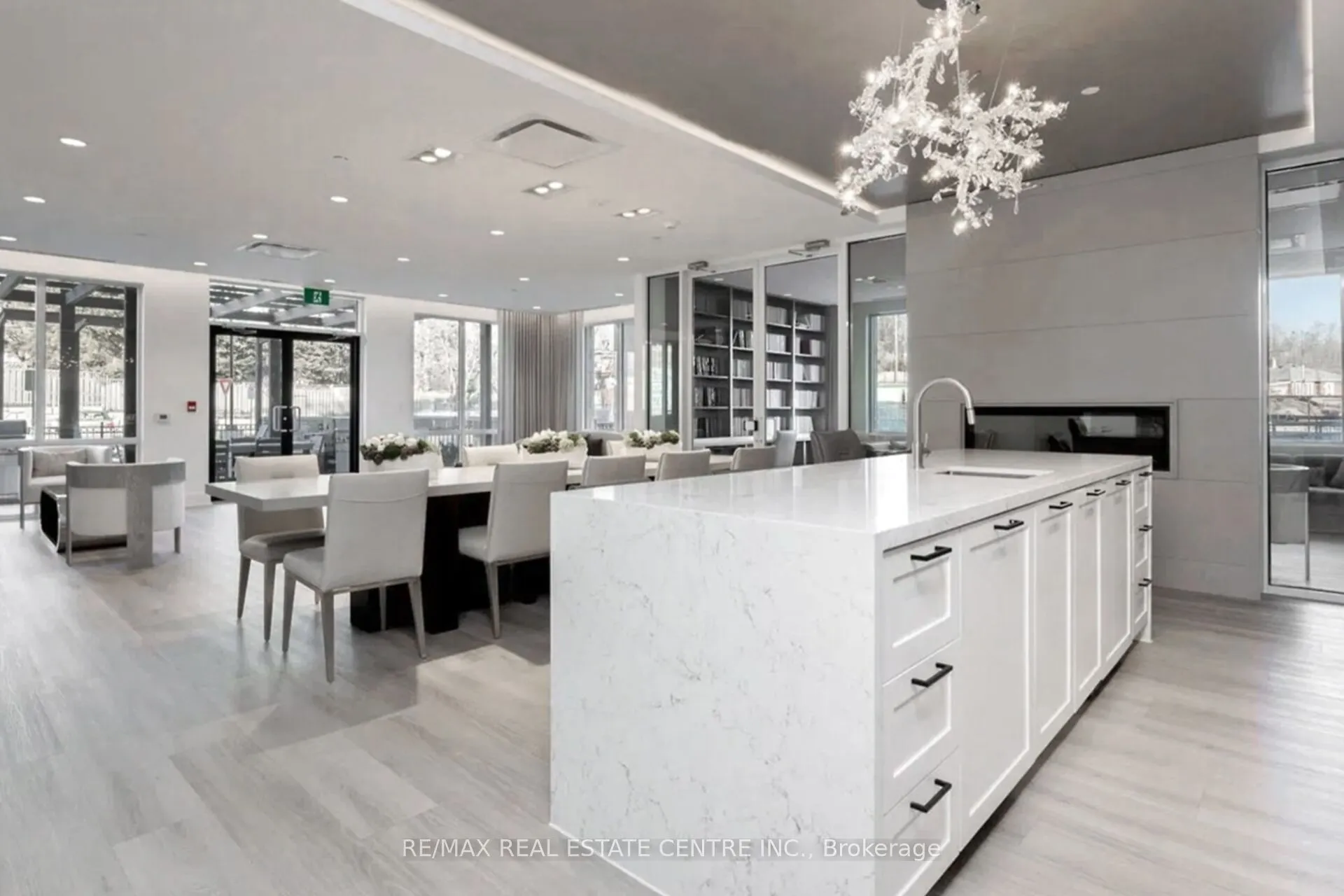 42 Mill Street, #513