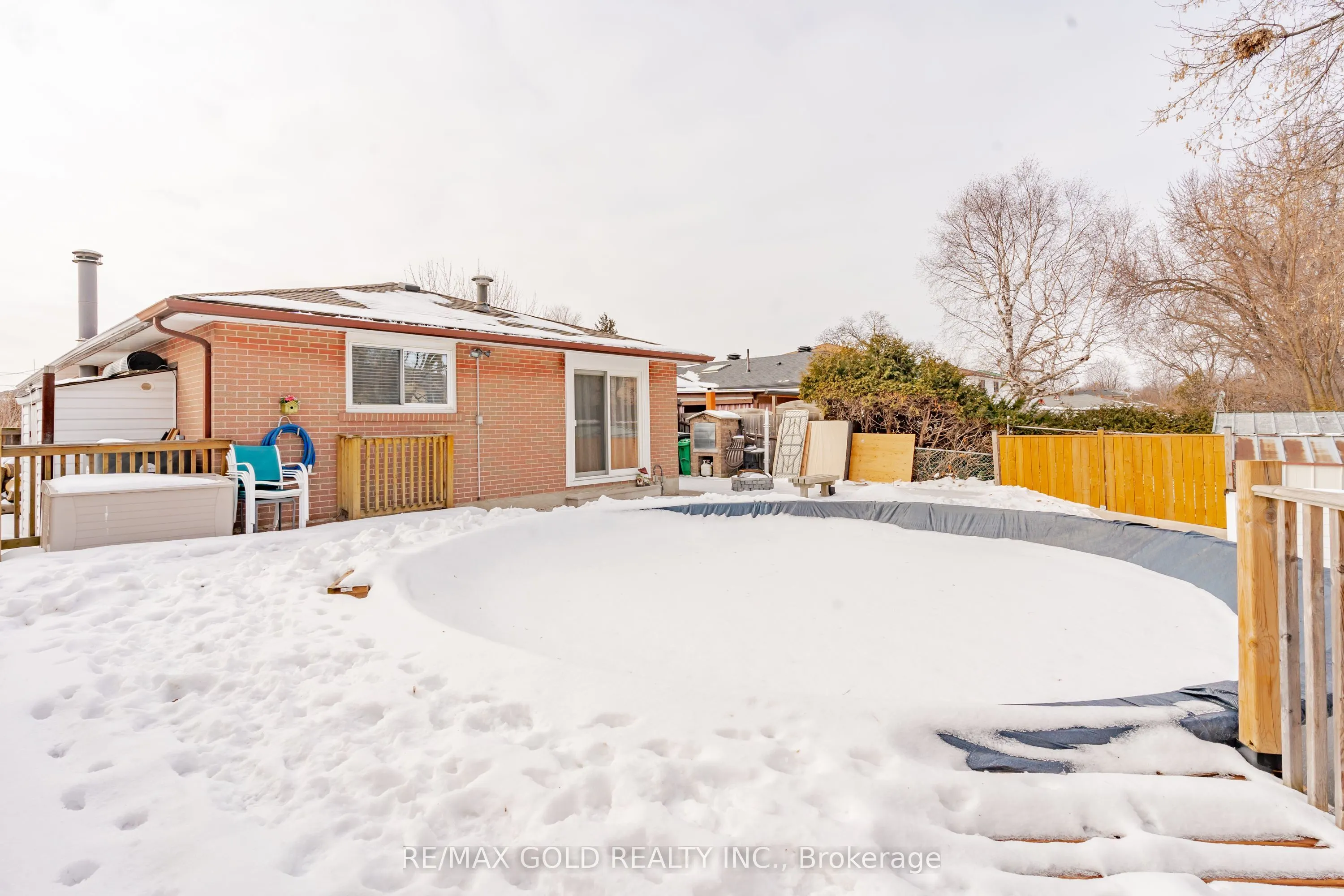 15 Castlemore Drive