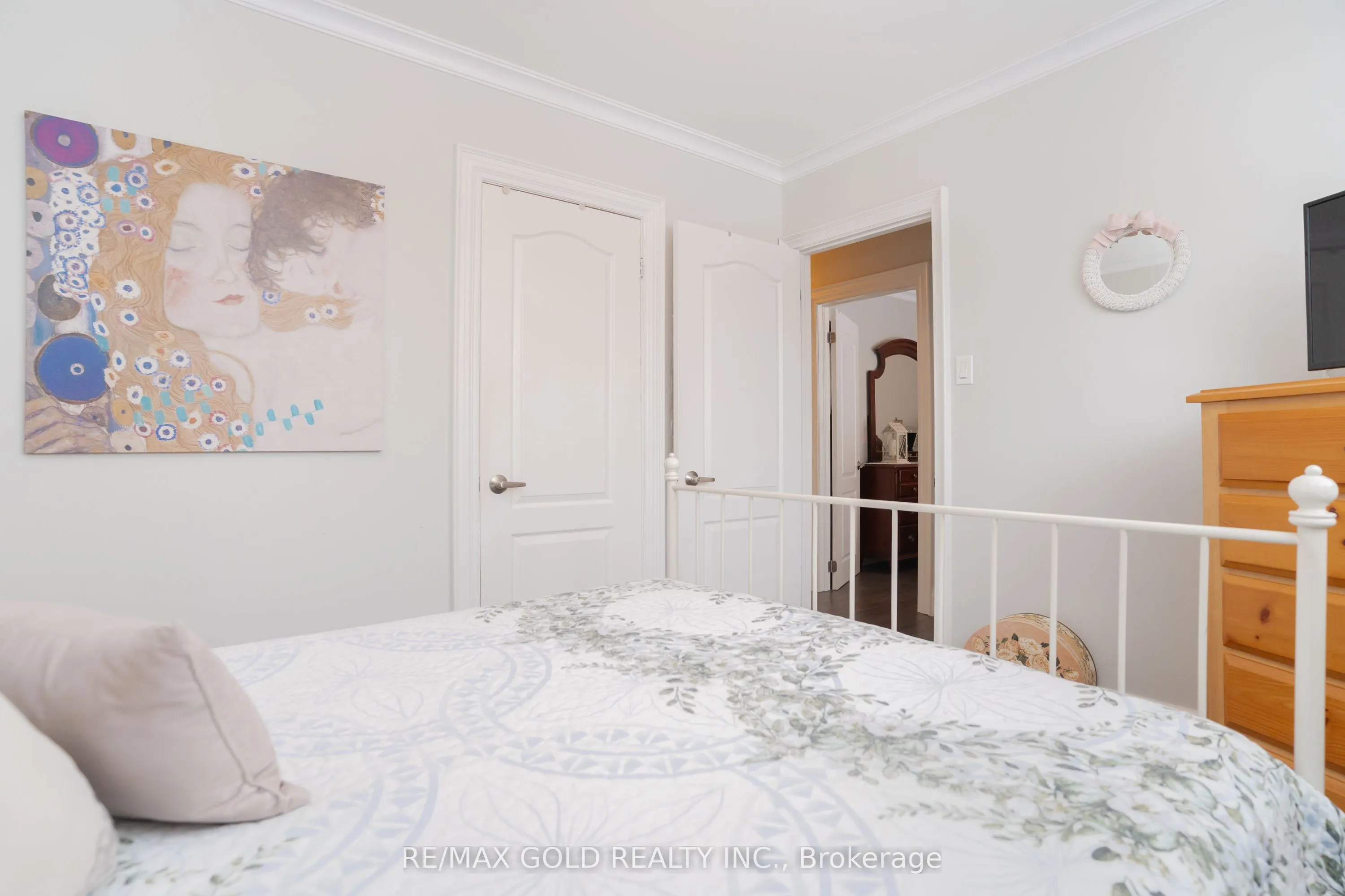 15 Castlemore Drive