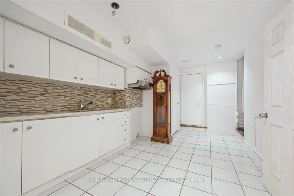 24 Mount Dennis Drive, #M24