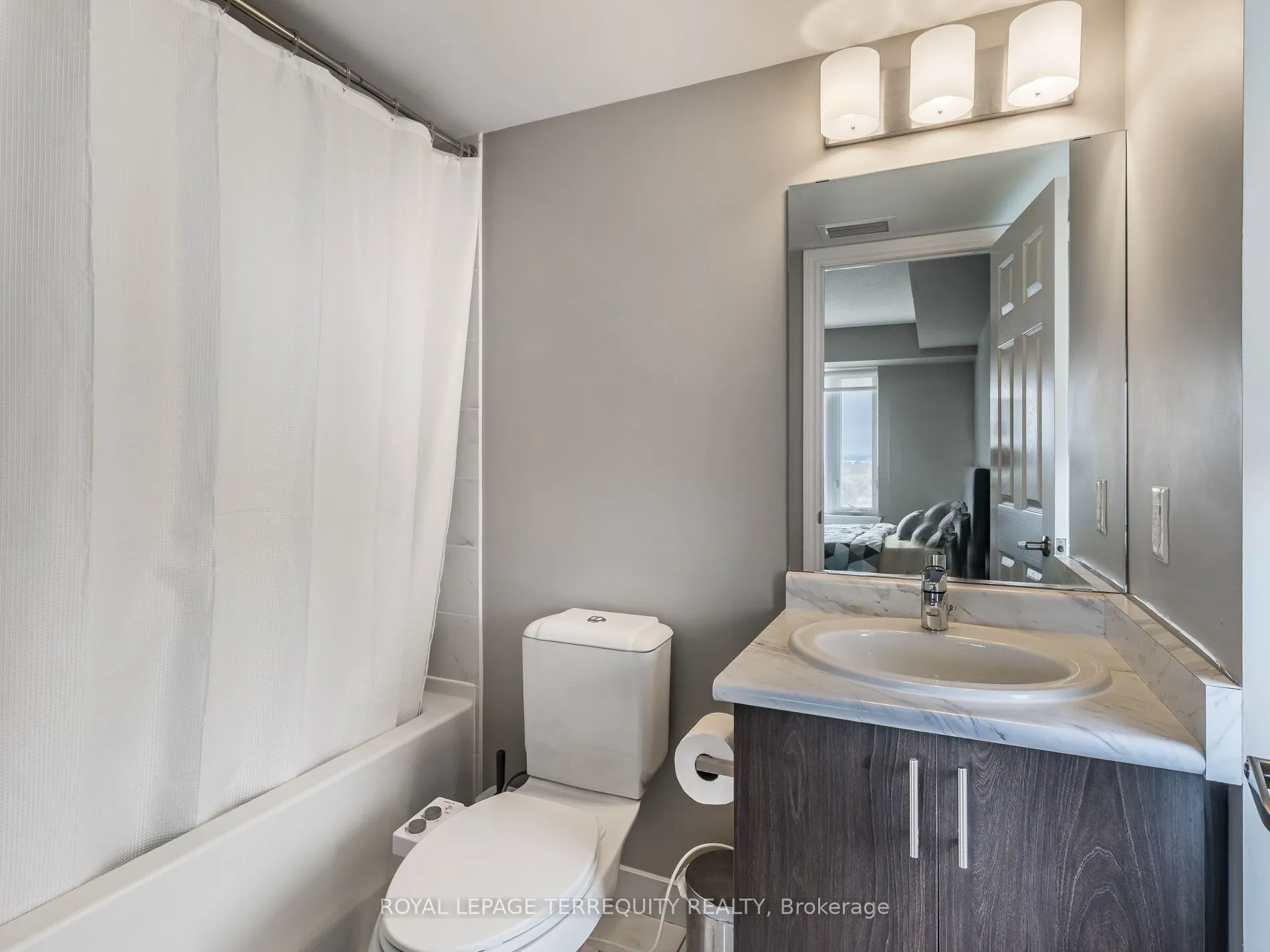 716 Main Street E, #1008