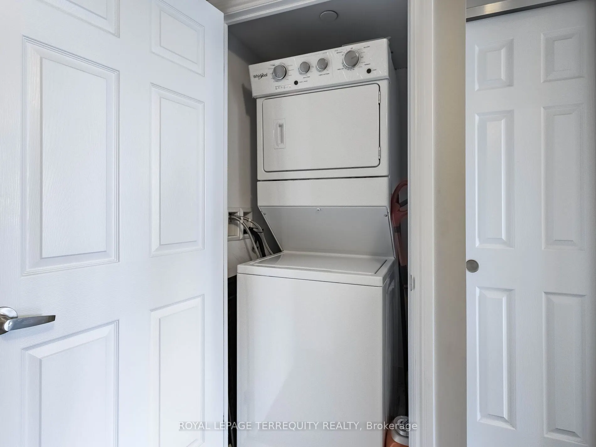 716 Main Street E, #1008