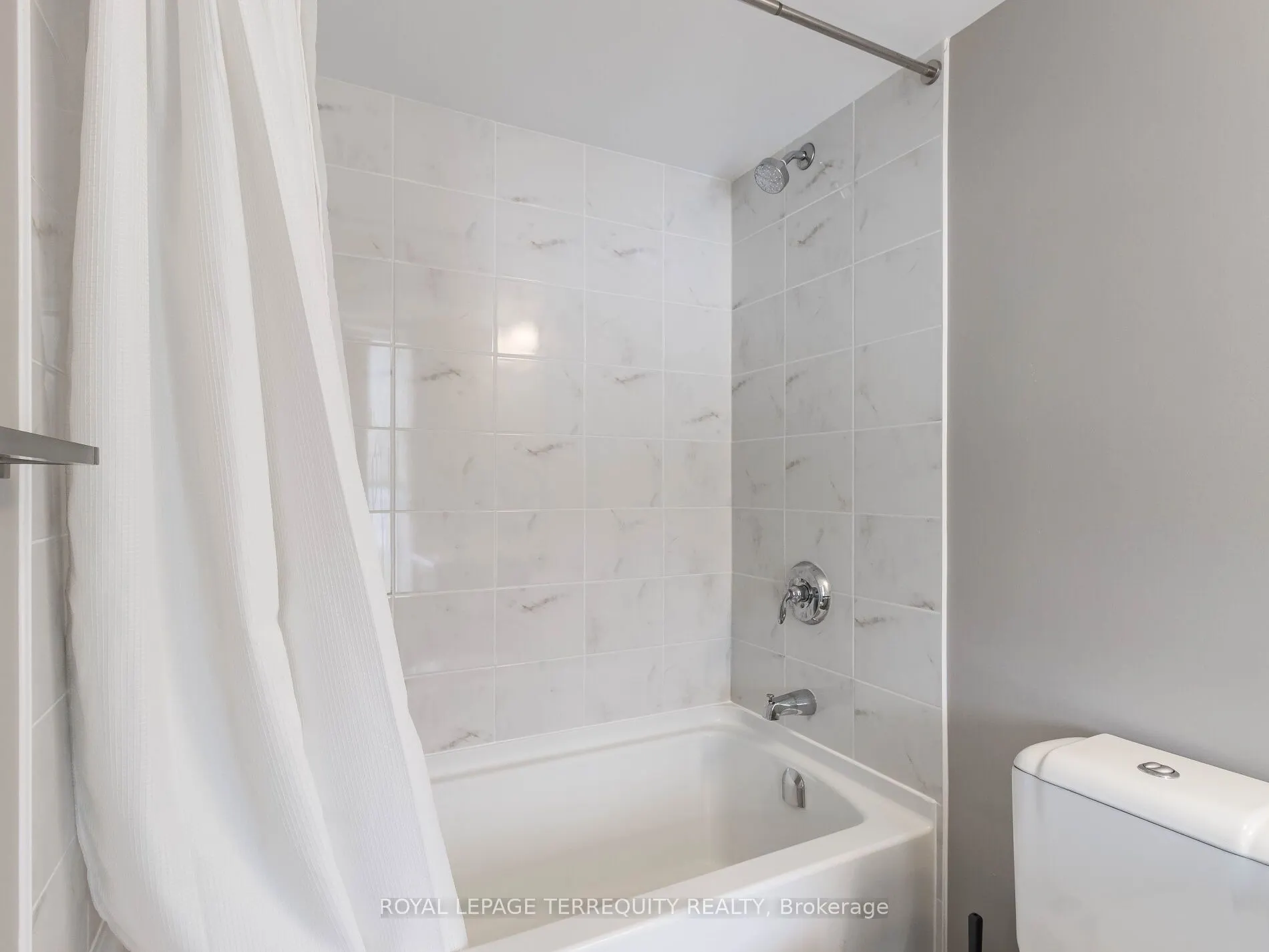716 Main Street E, #1008