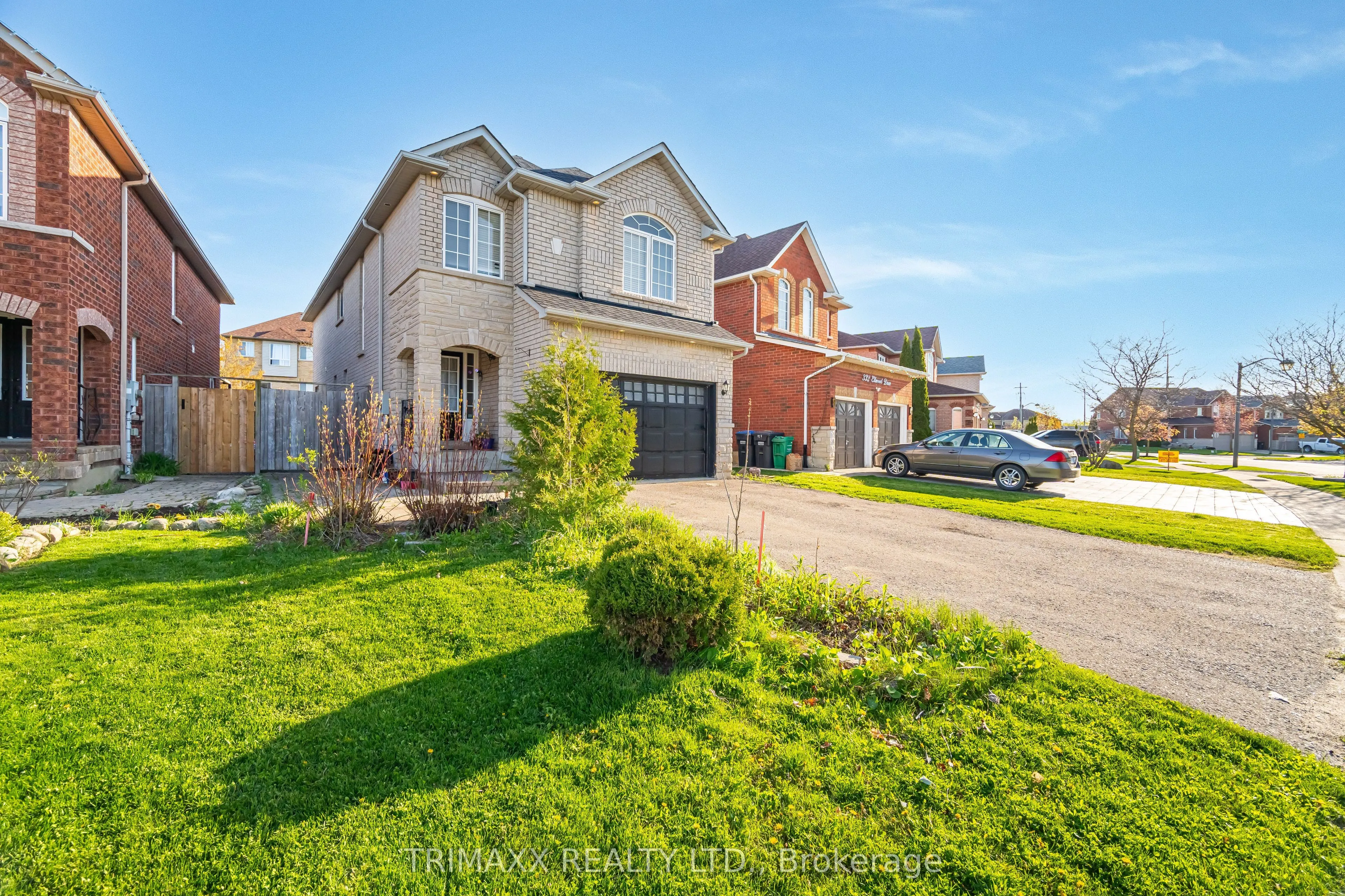 330 Ellwood Drive W
