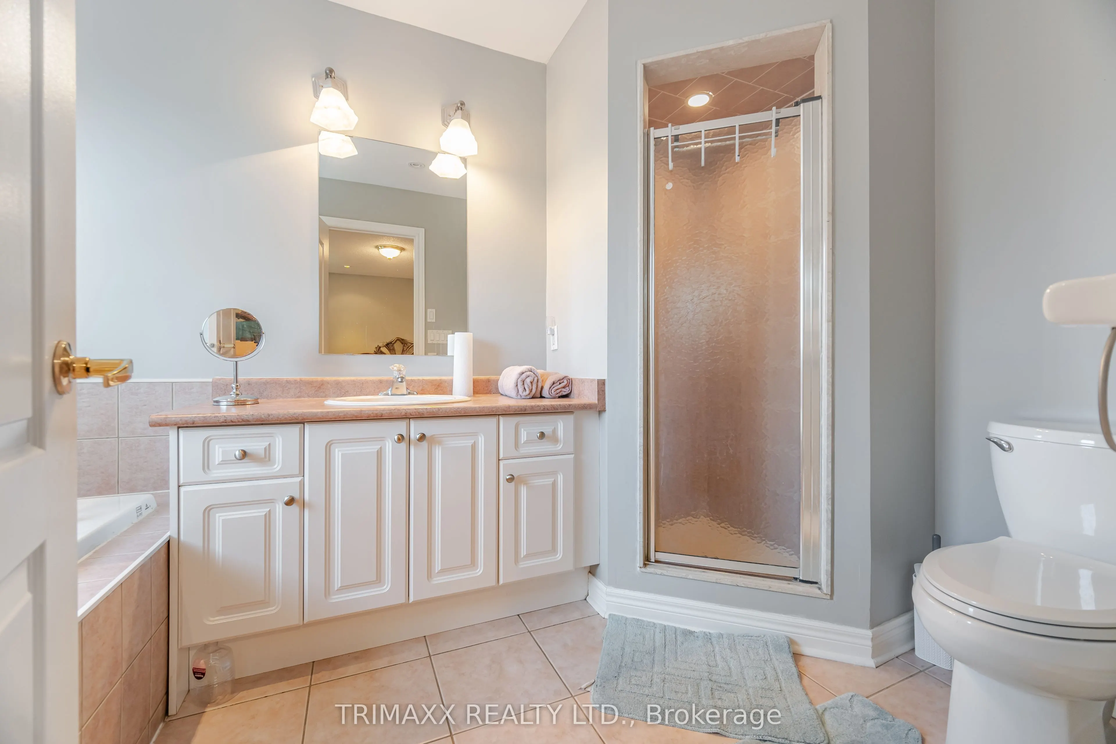 330 Ellwood Drive W