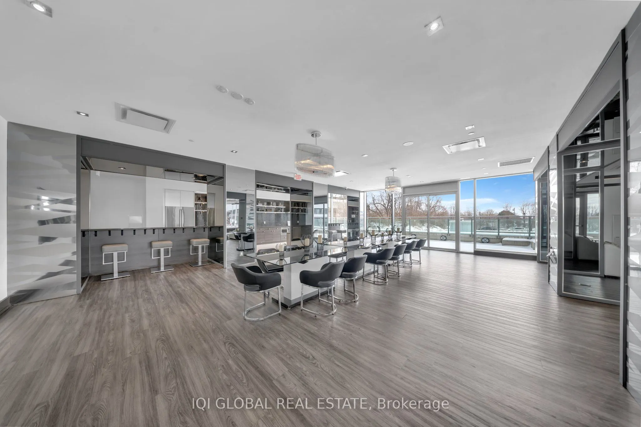 33 Shore Breeze Drive, #2509