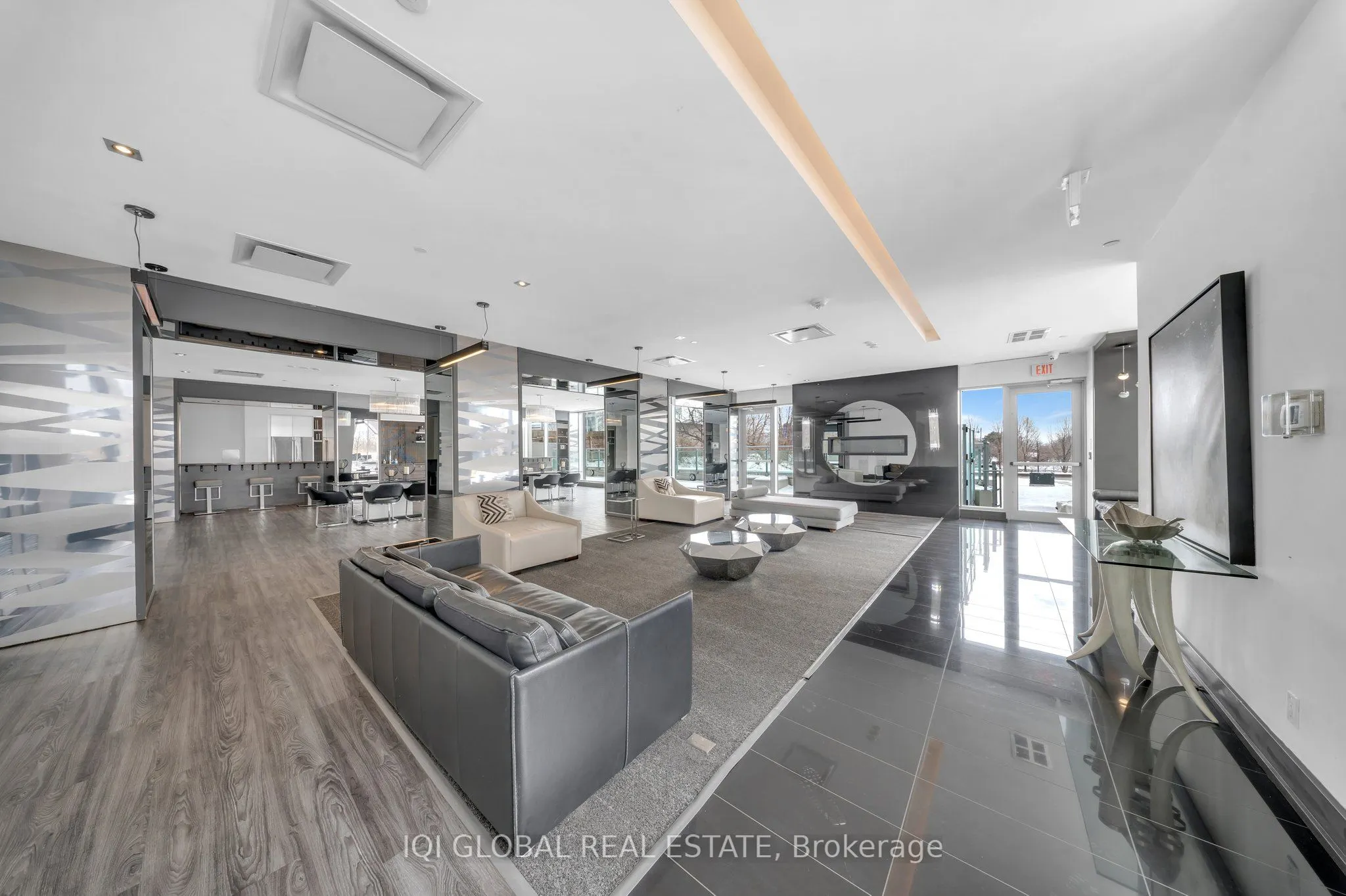 33 Shore Breeze Drive, #2509