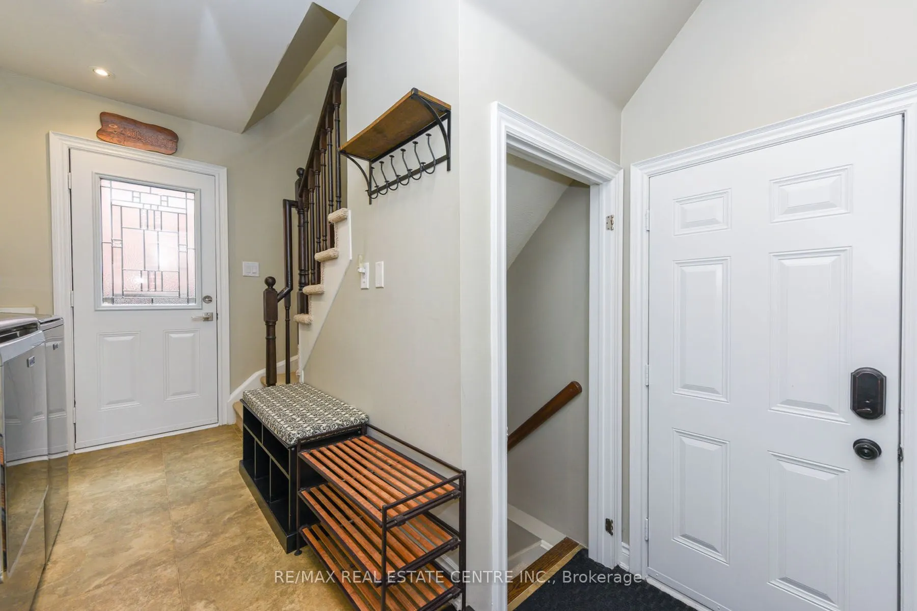 3408 Hideaway Place