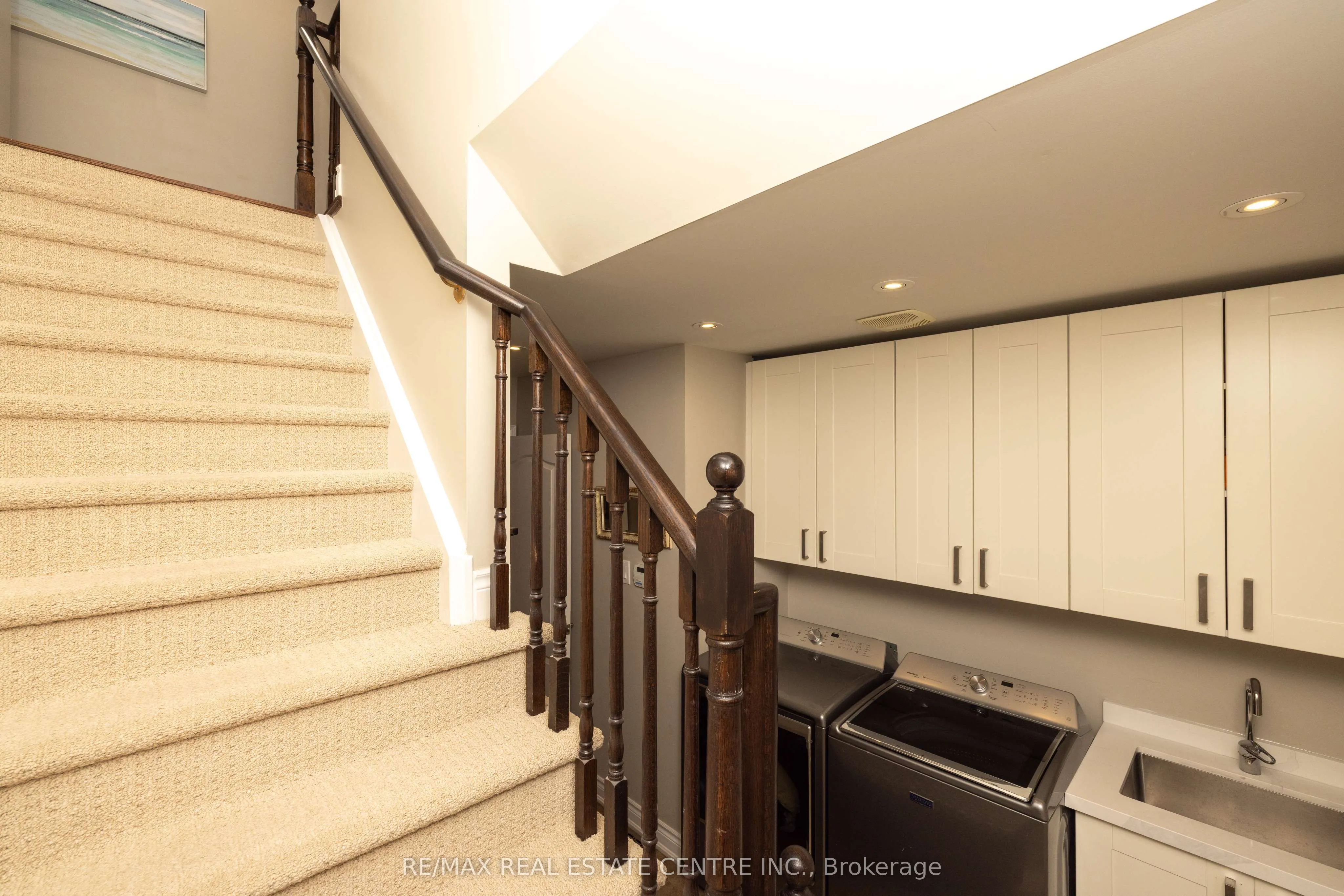 3408 Hideaway Place
