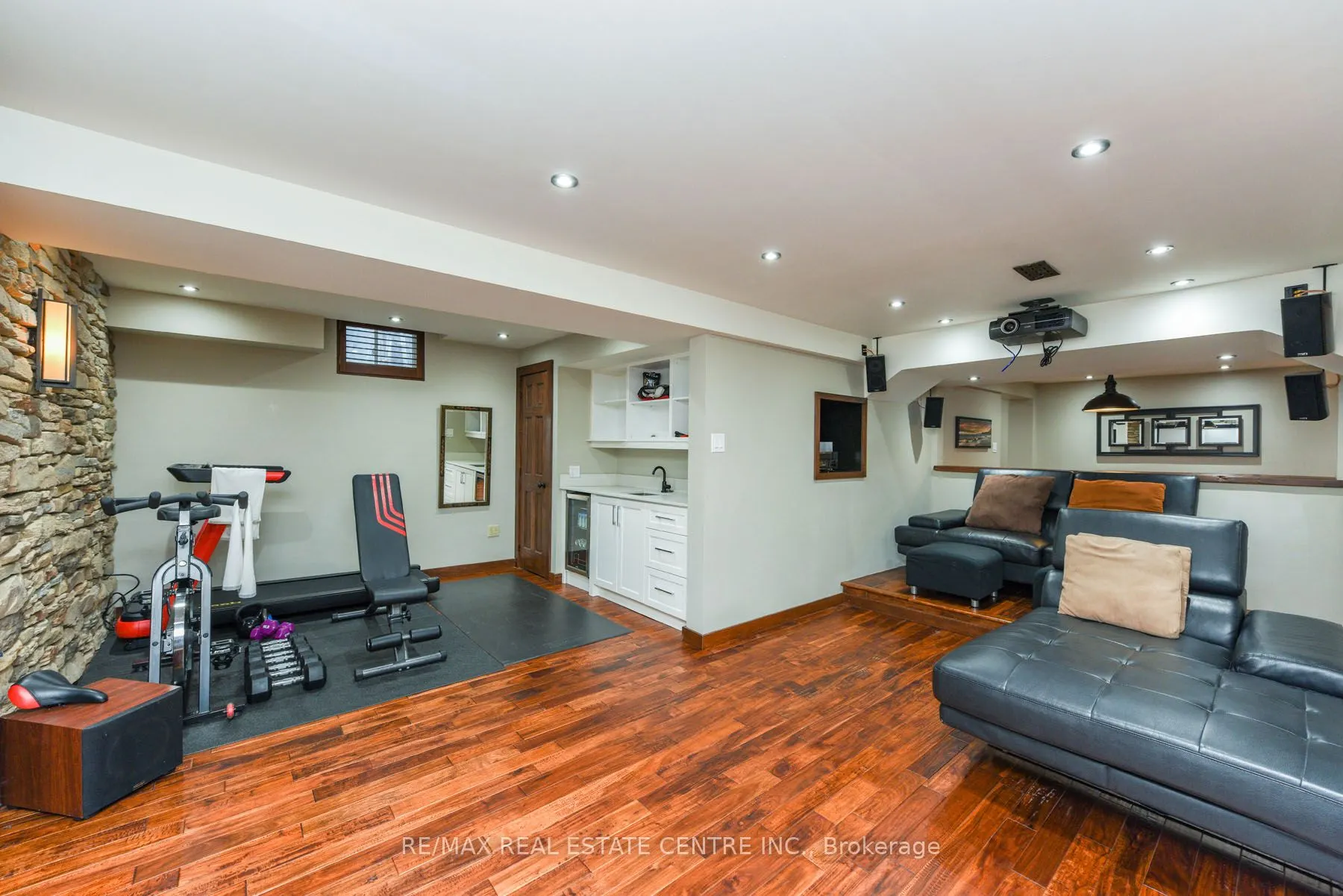 3408 Hideaway Place