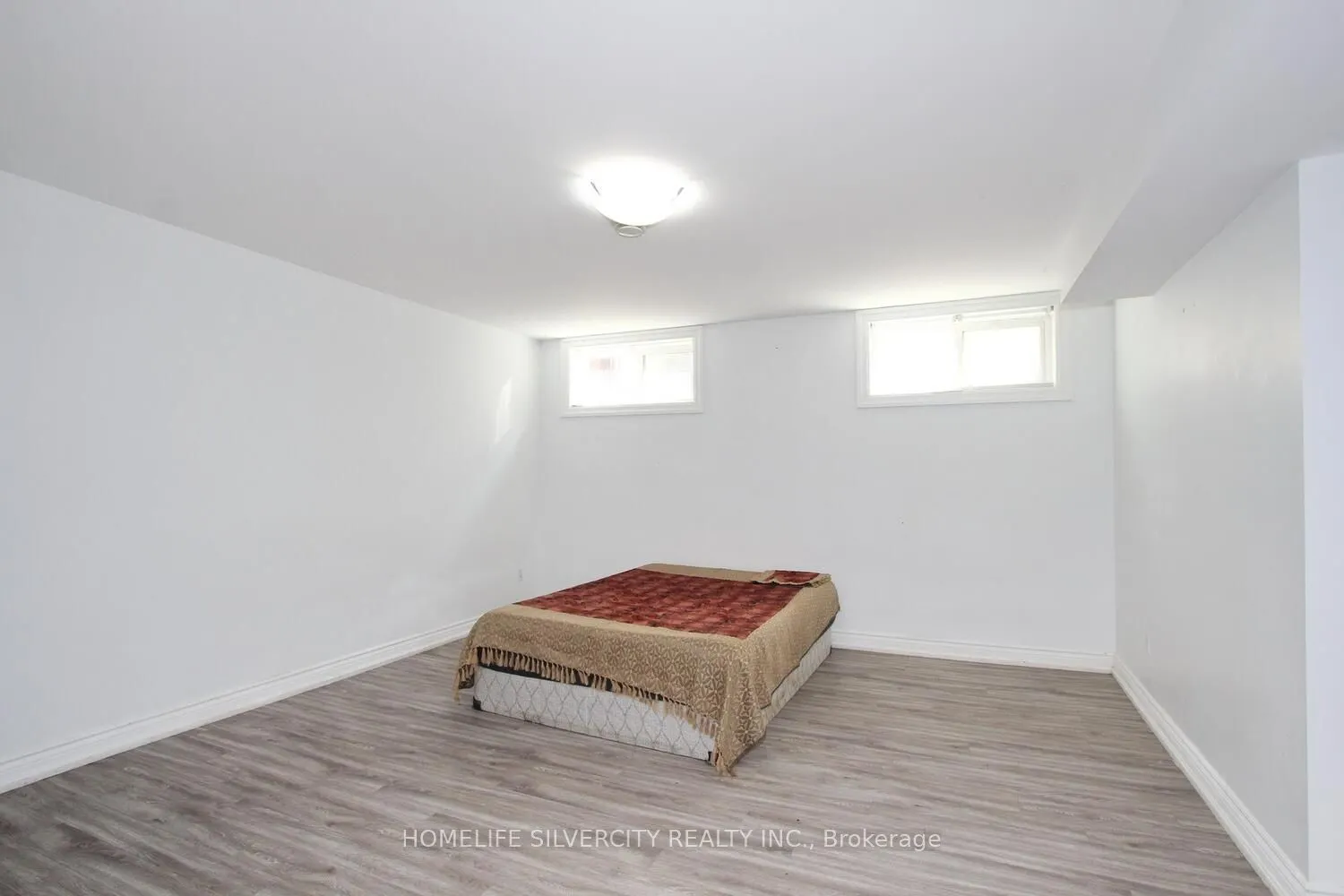 4 Byng Avenue