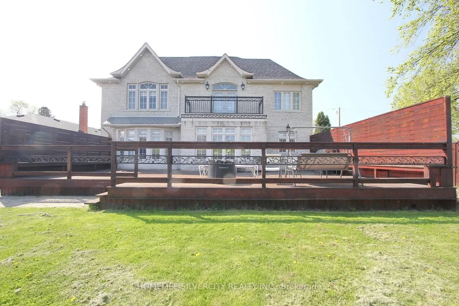 4 Byng Avenue