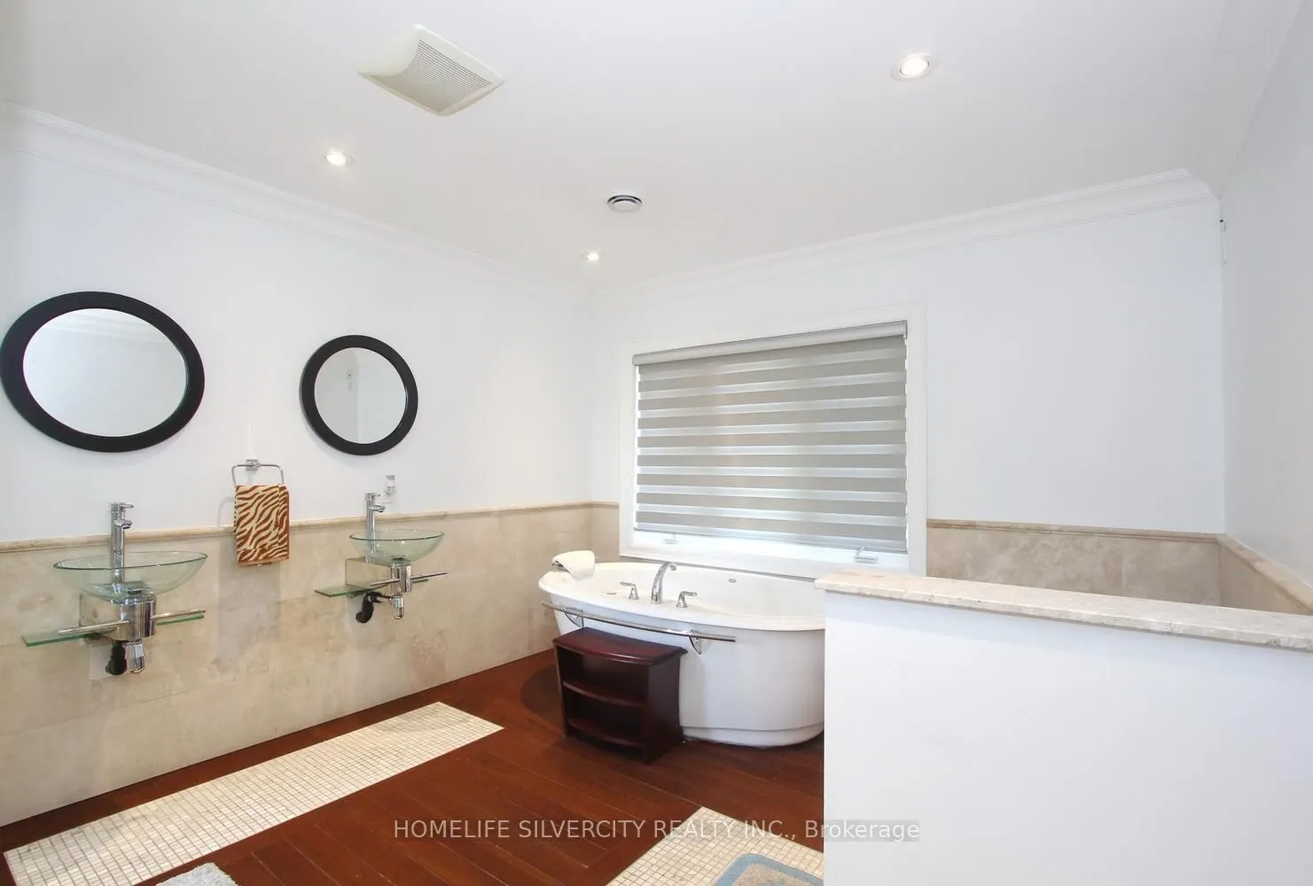 4 Byng Avenue