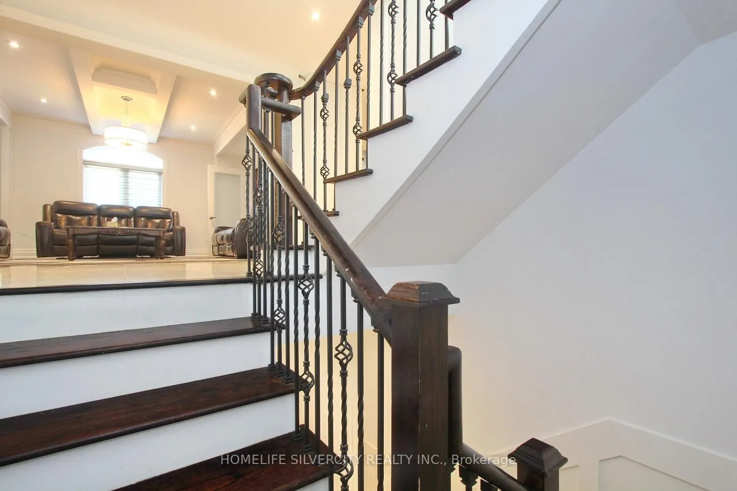 4 Byng Avenue