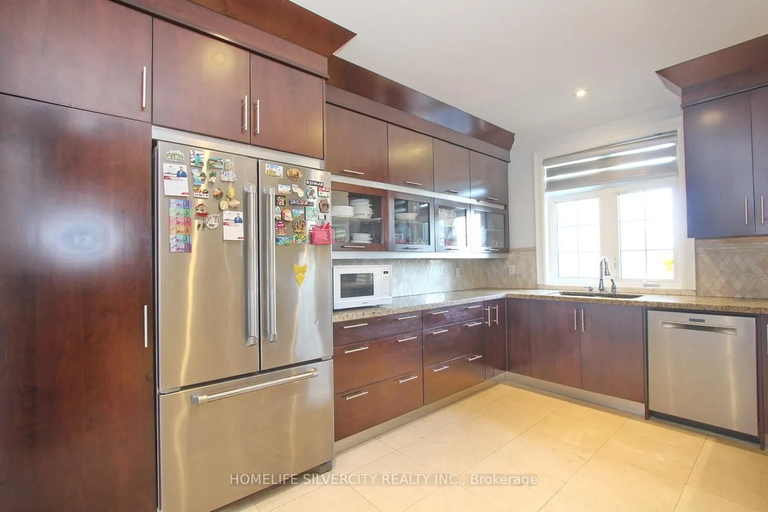4 Byng Avenue