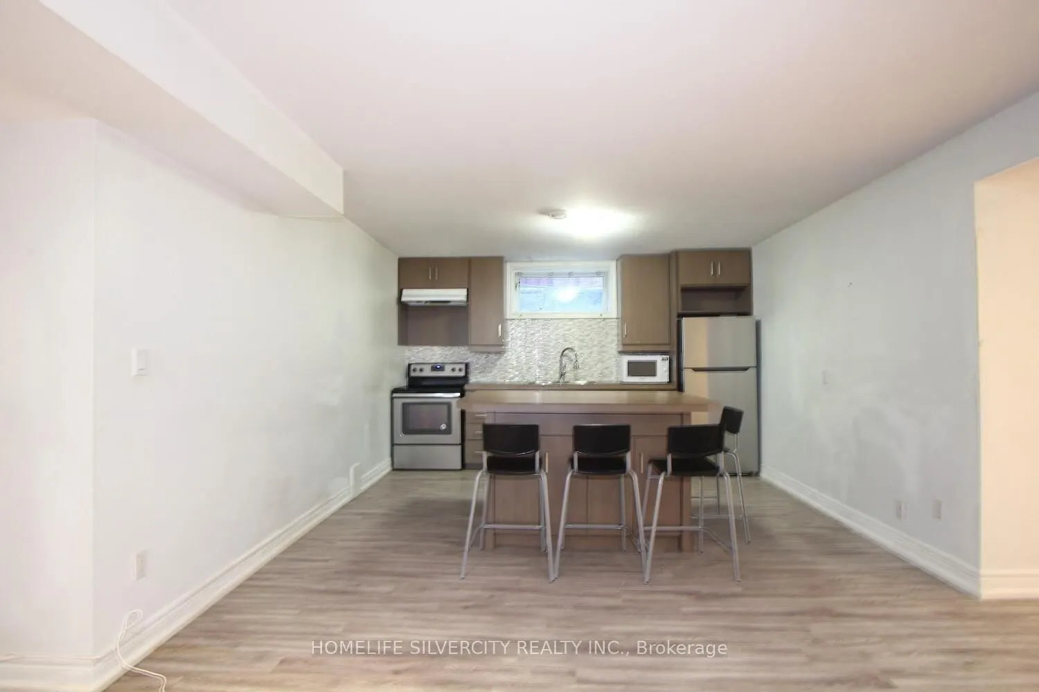 4 Byng Avenue