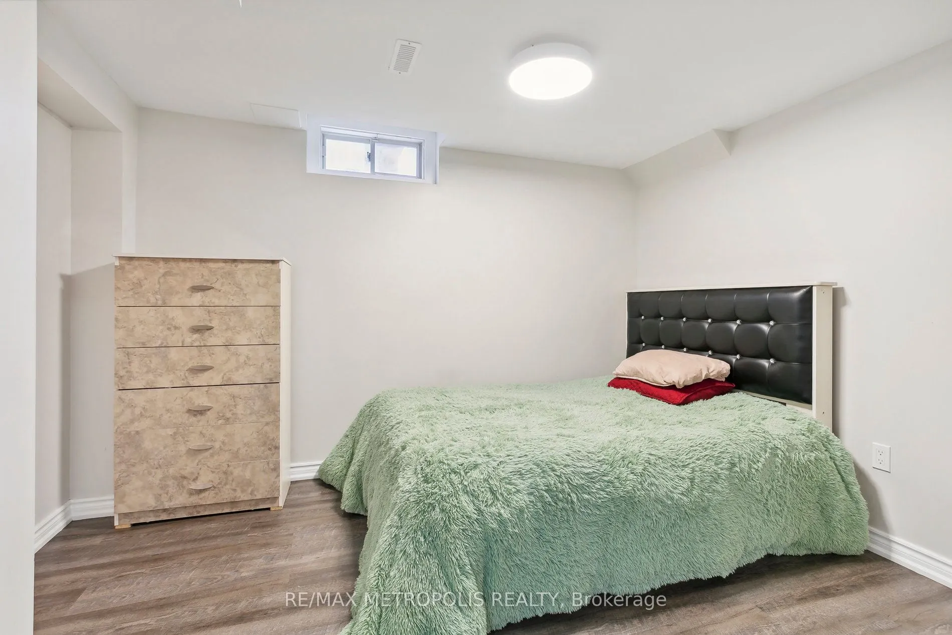 29 Mistdale Crescent