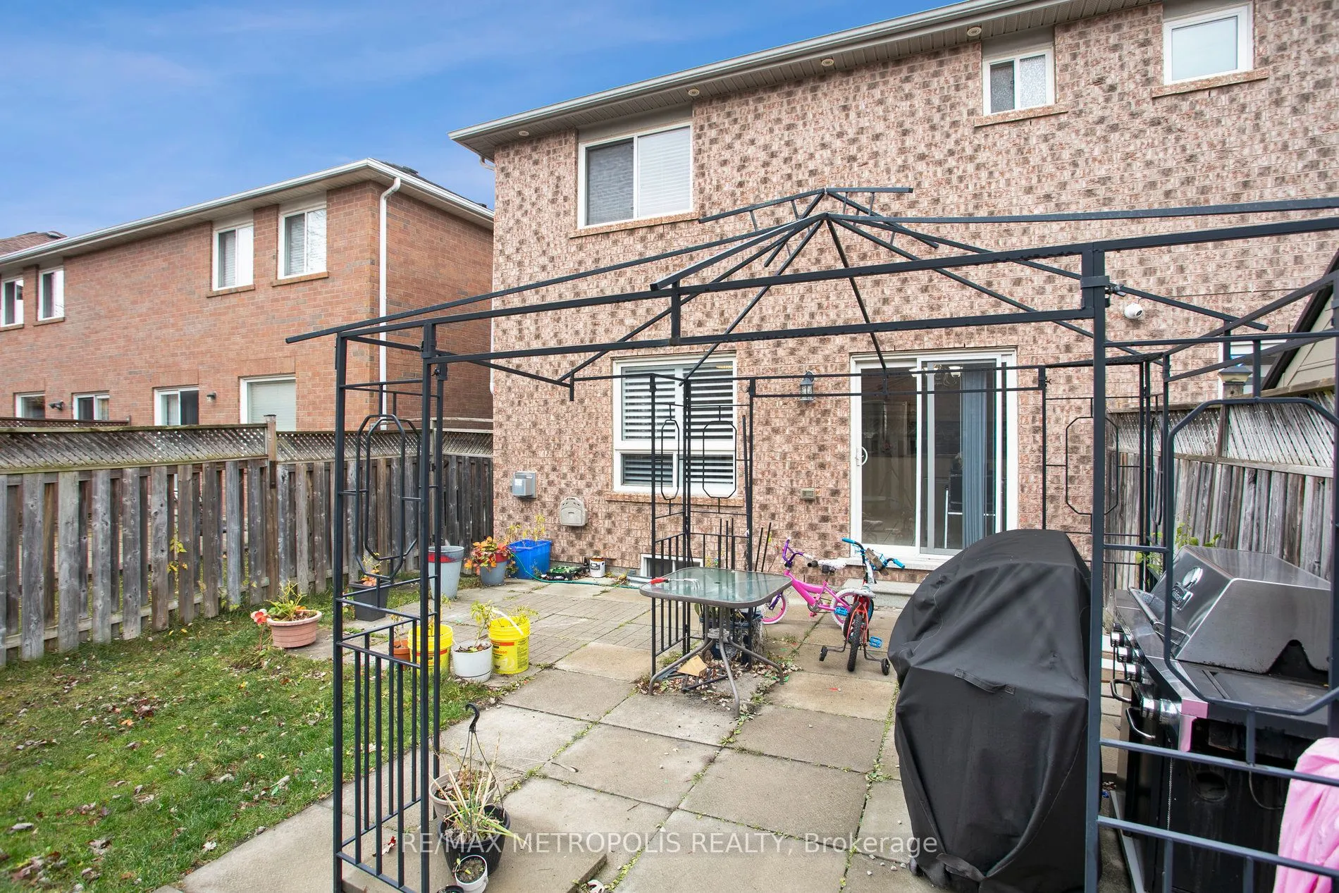 29 Mistdale Crescent