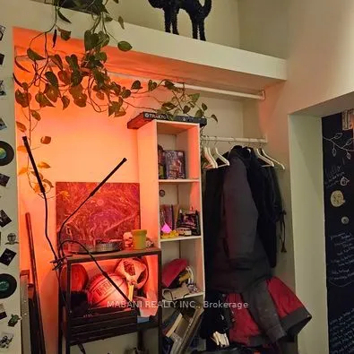 2239 Dundas Street W, #Studio1