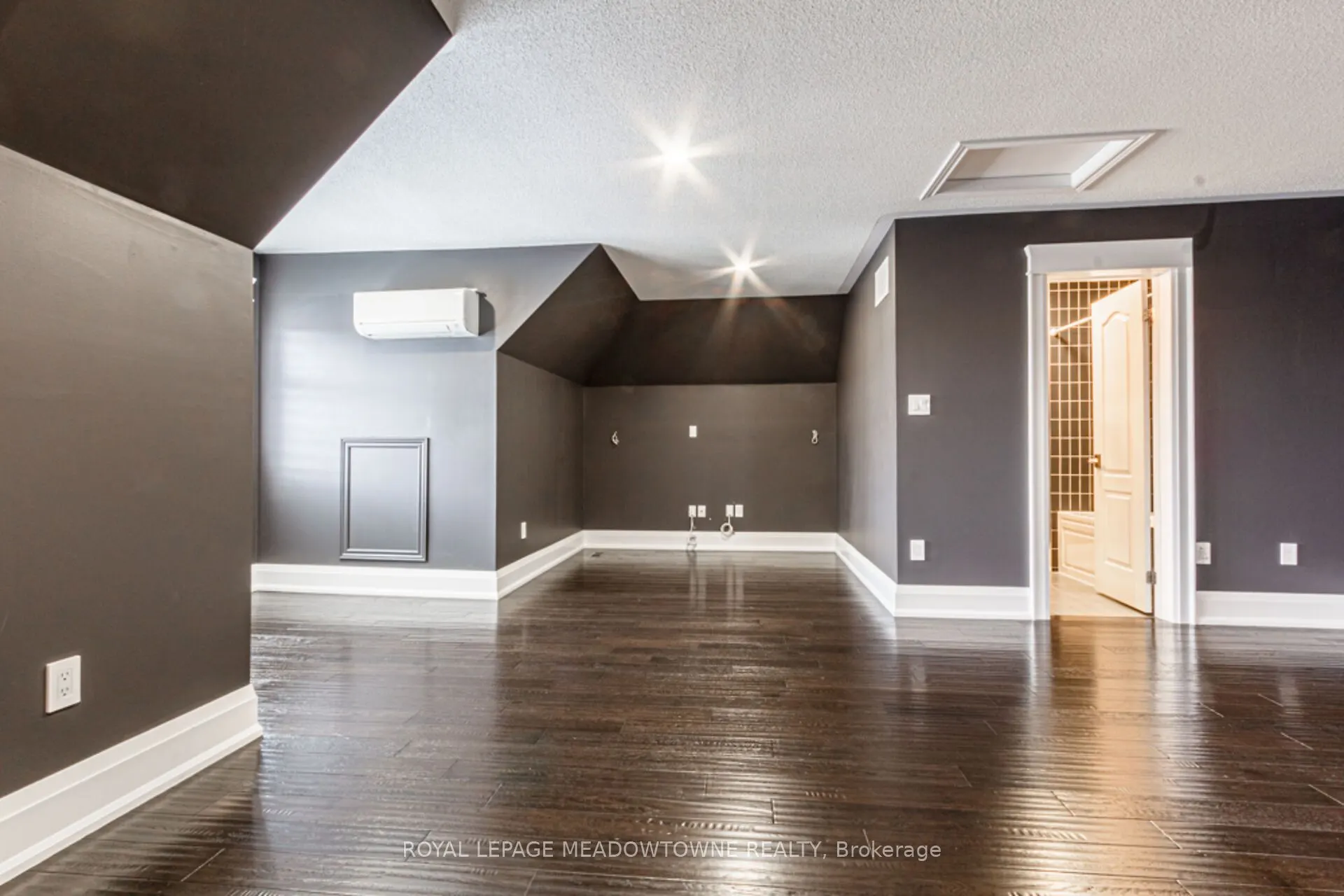 729 Wettlaufer Terrace