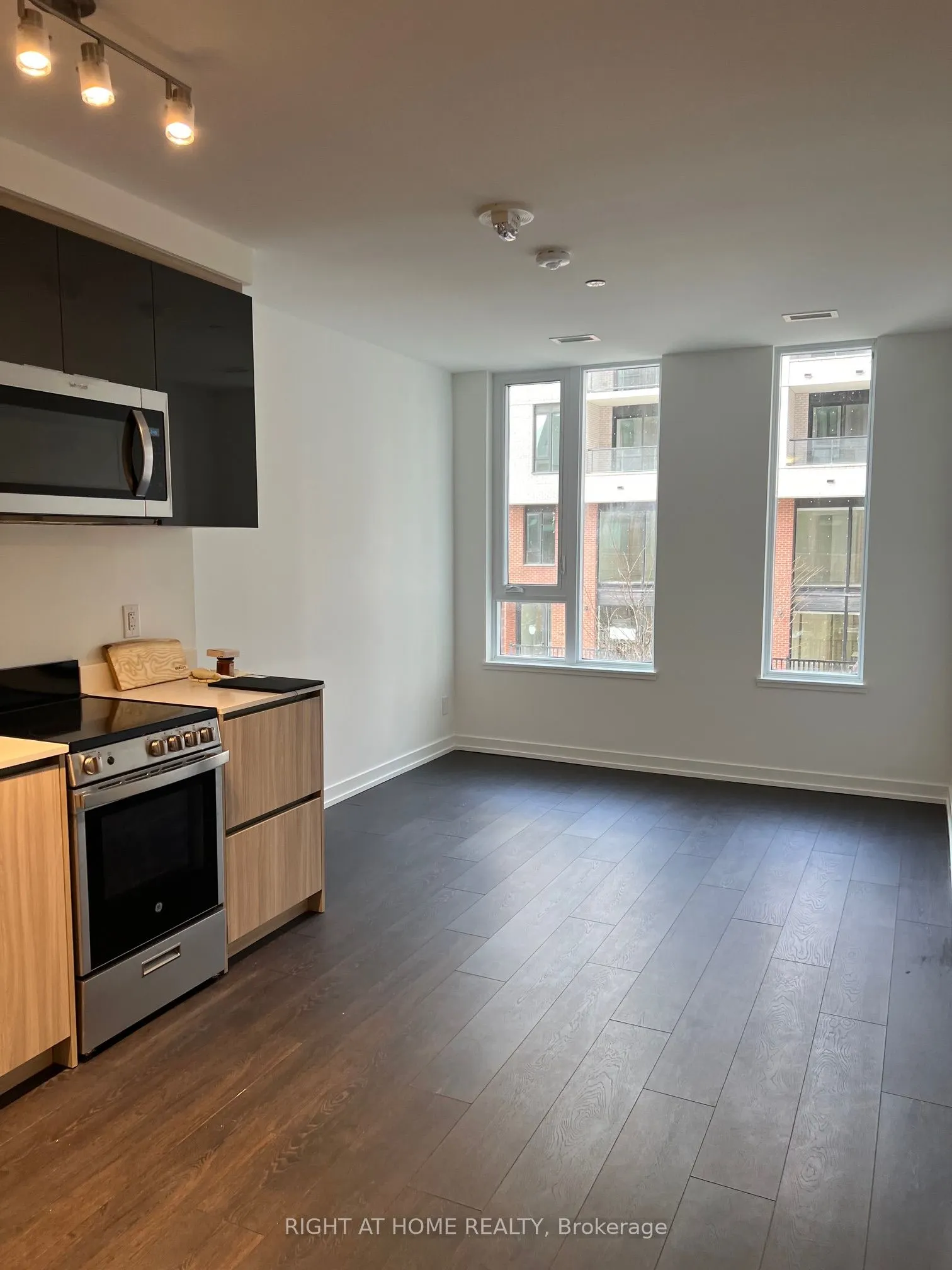3100 Keele Street, #218