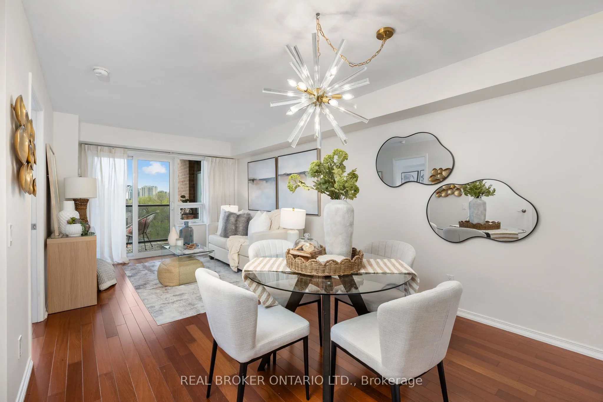 61 Heintzman Street, #718