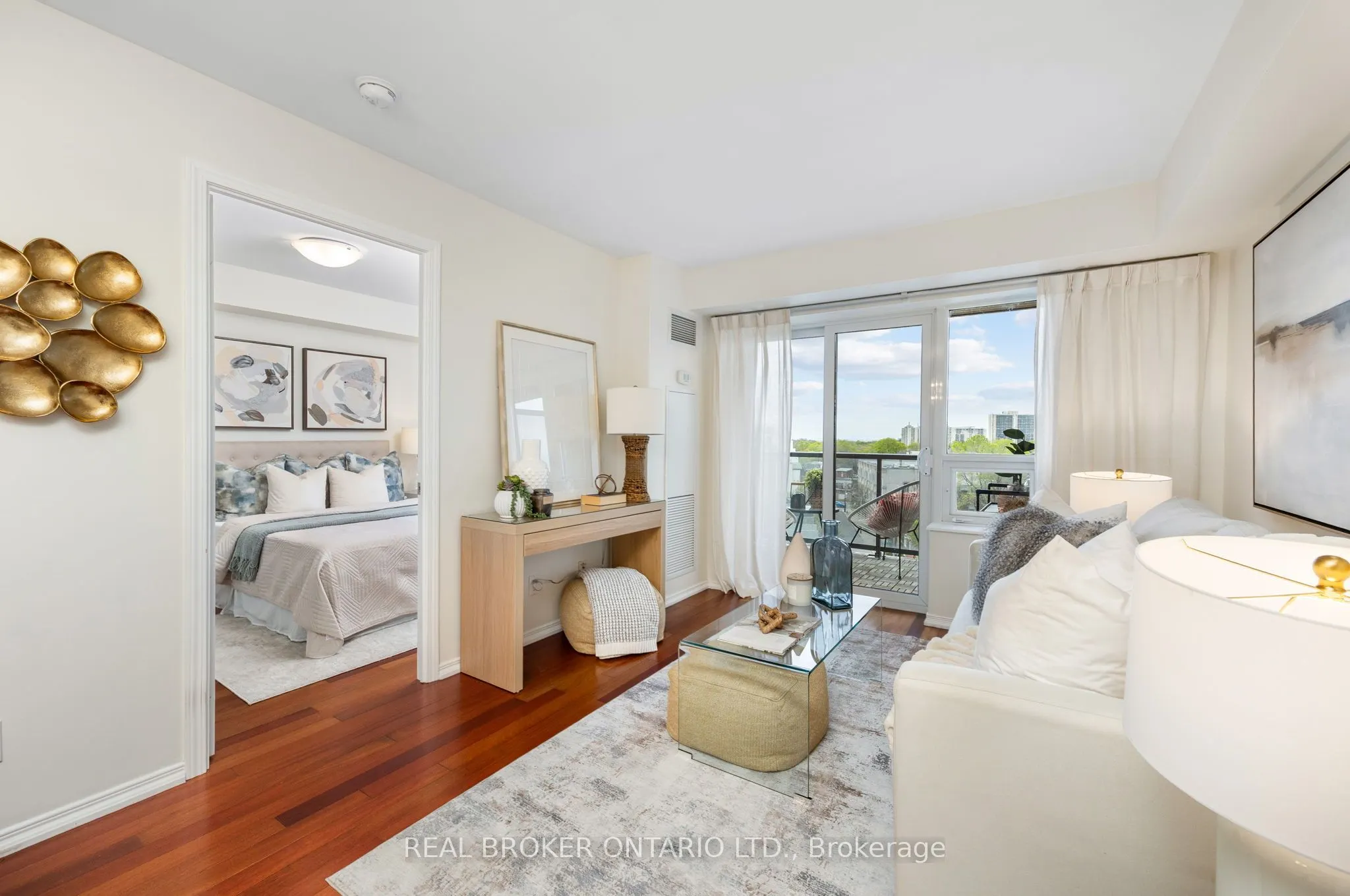 61 Heintzman Street, #718