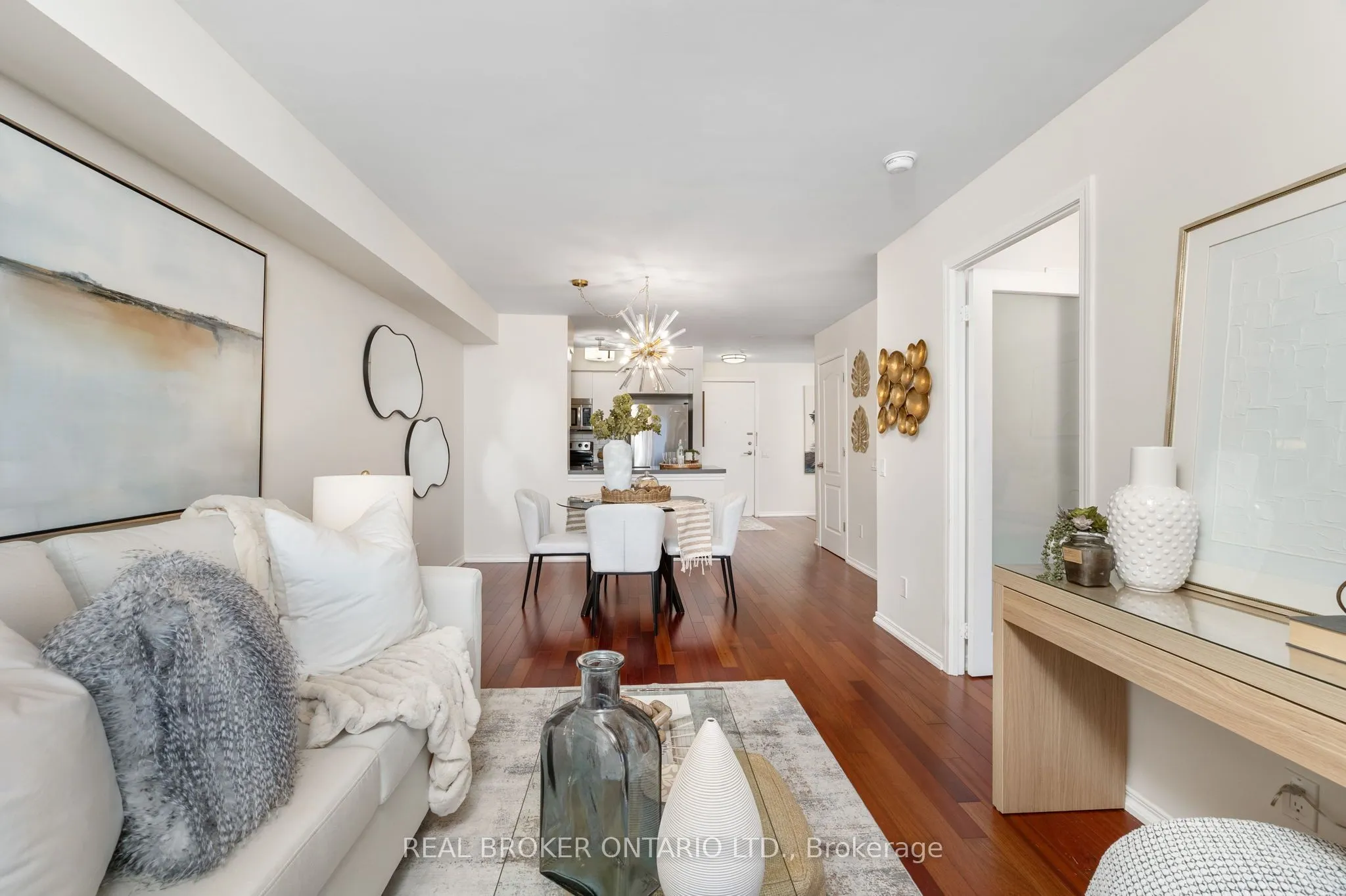 61 Heintzman Street, #718
