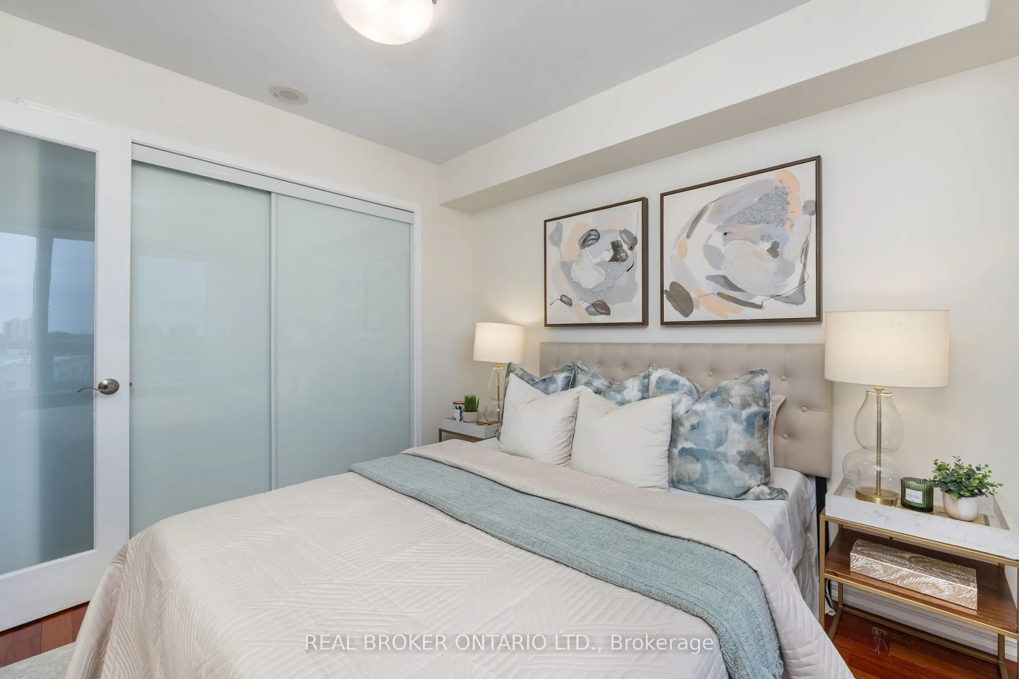 61 Heintzman Street, #718