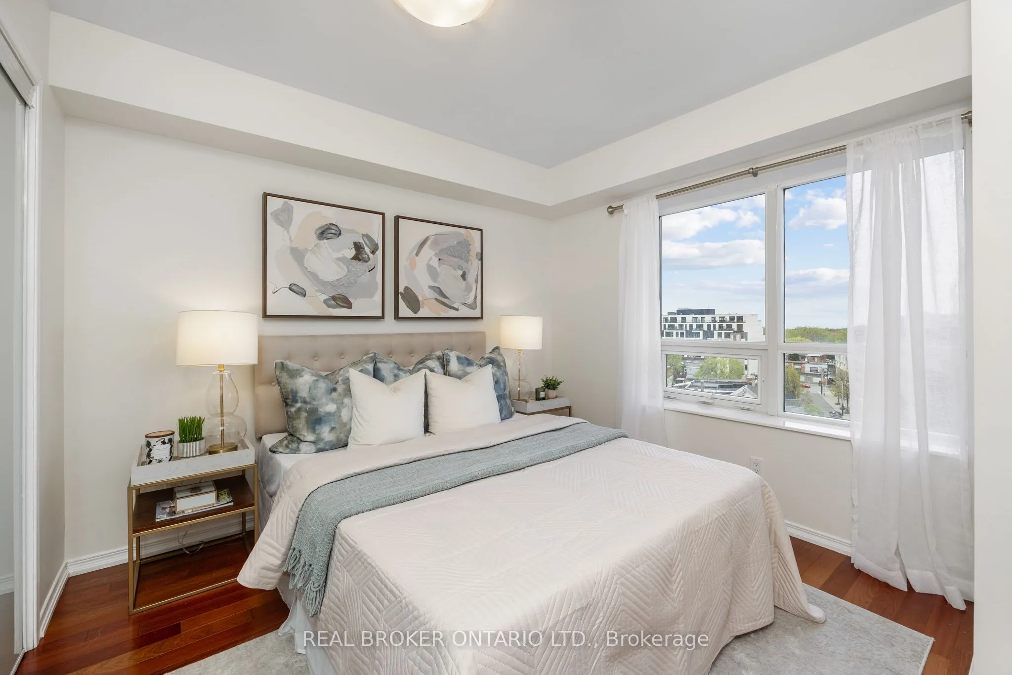 61 Heintzman Street, #718