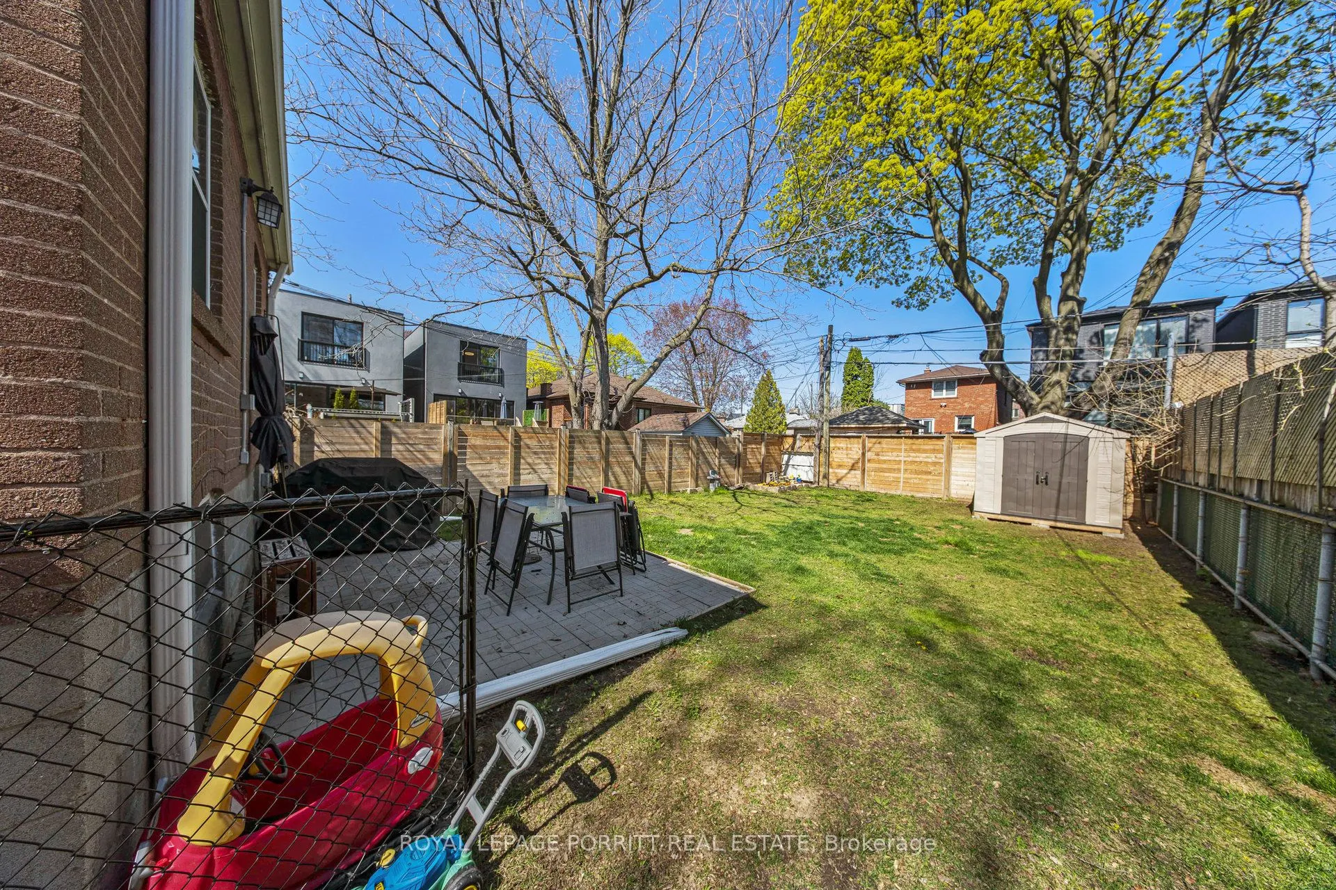 217 Alderbrae Avenue