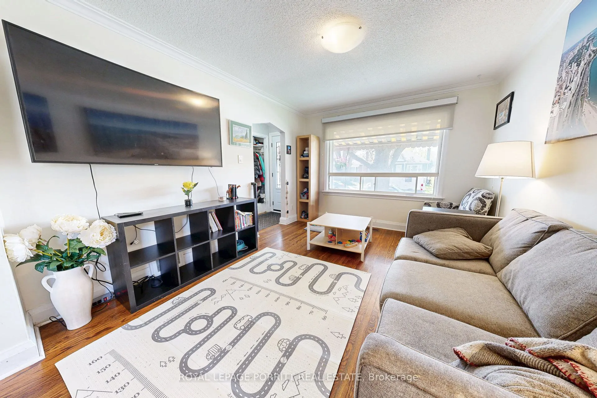 217 Alderbrae Avenue