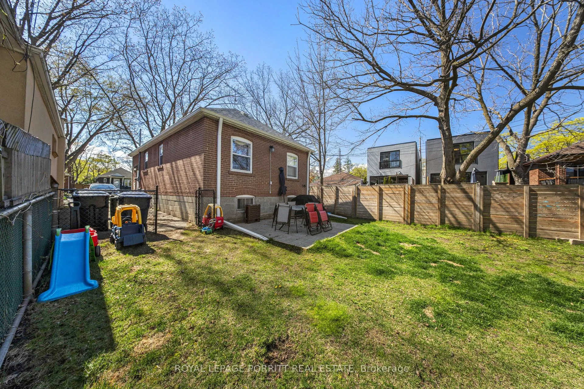 217 Alderbrae Avenue