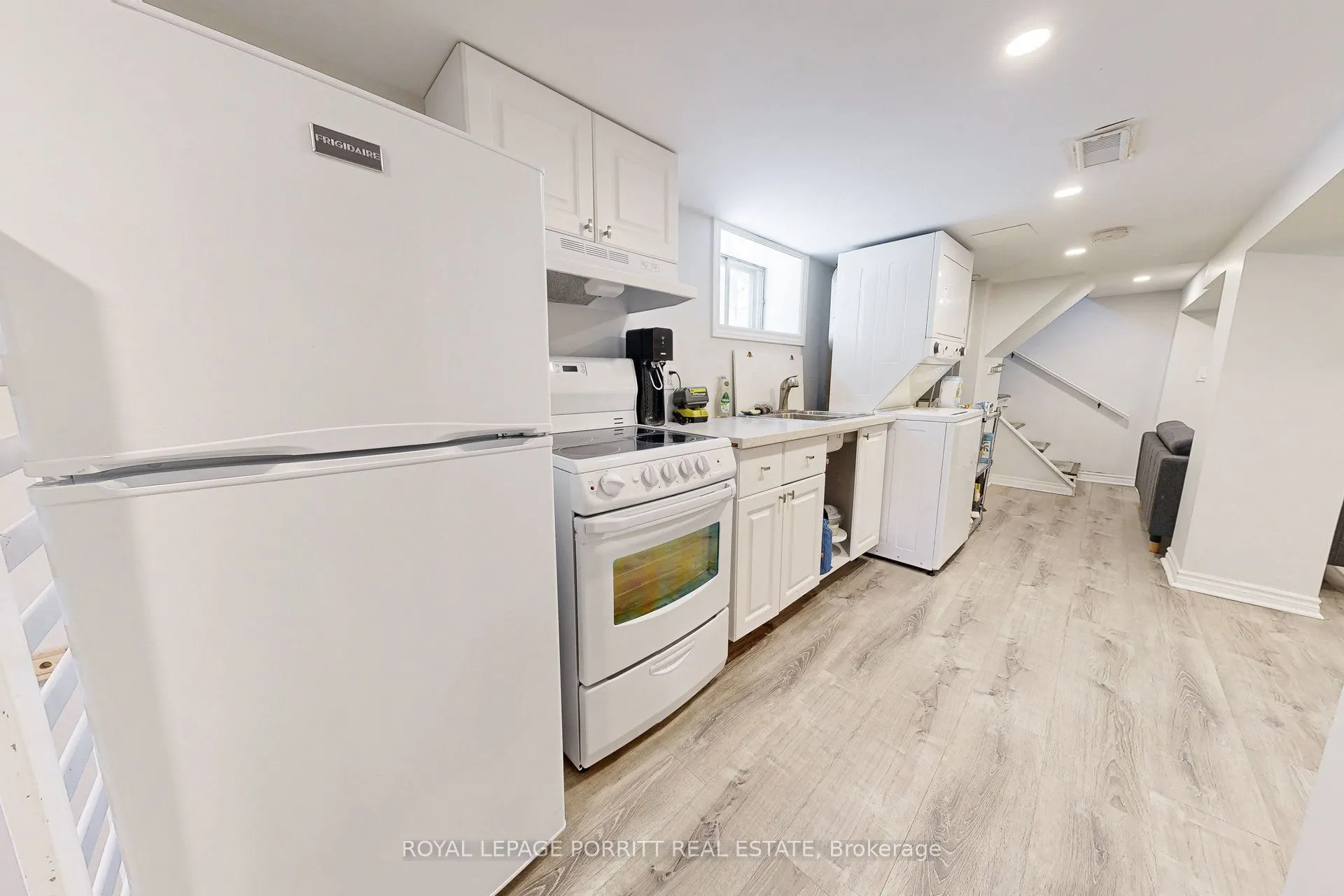 217 Alderbrae Avenue