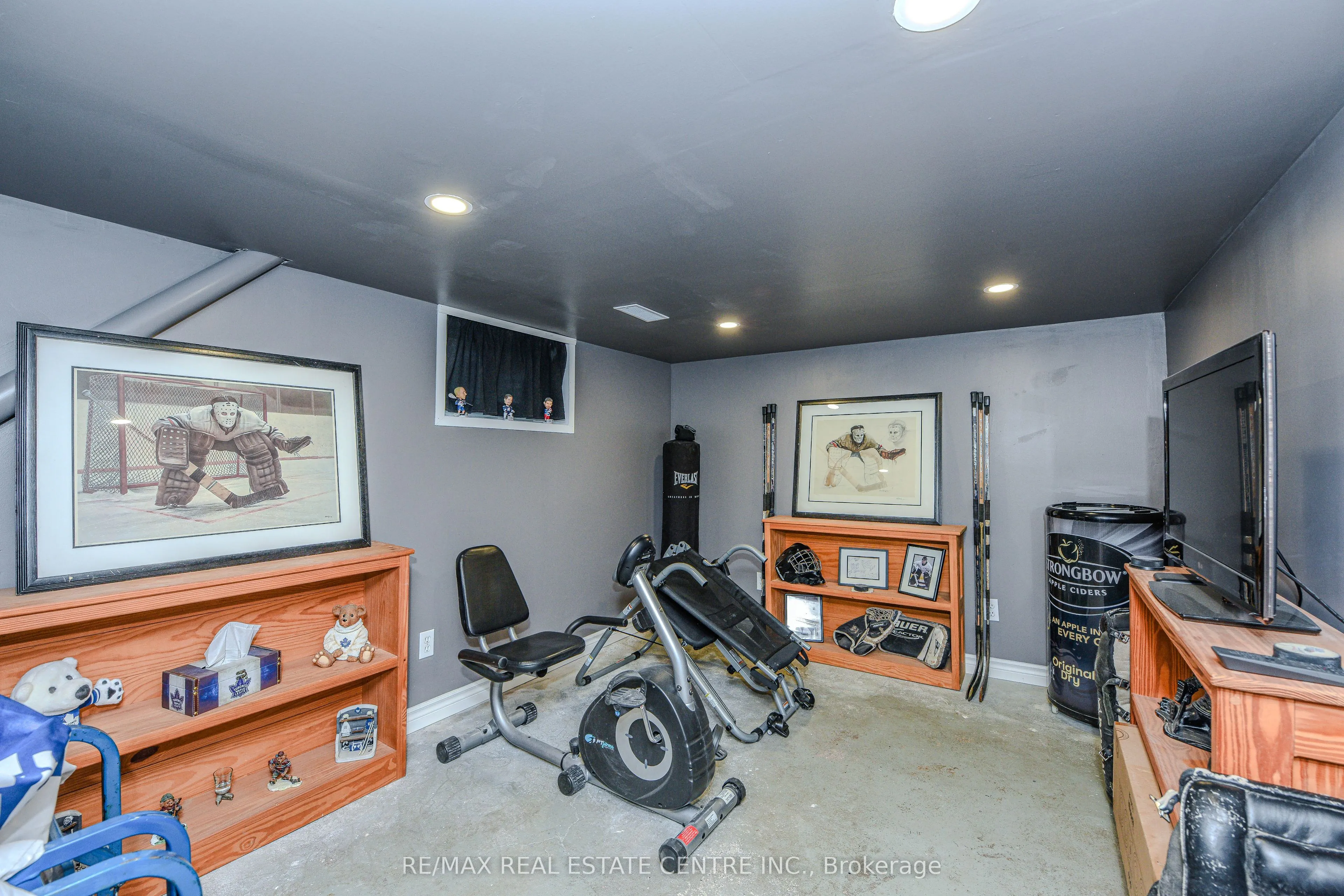 14 Royce Avenue