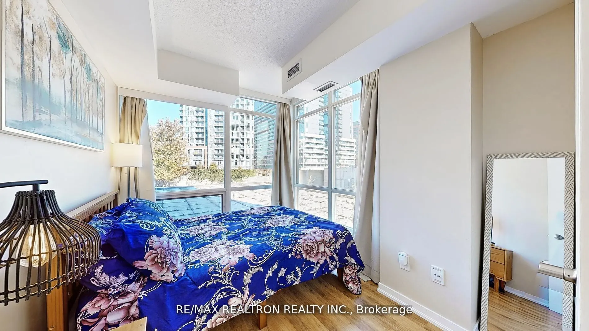 20 Joe Shuster Way, #202