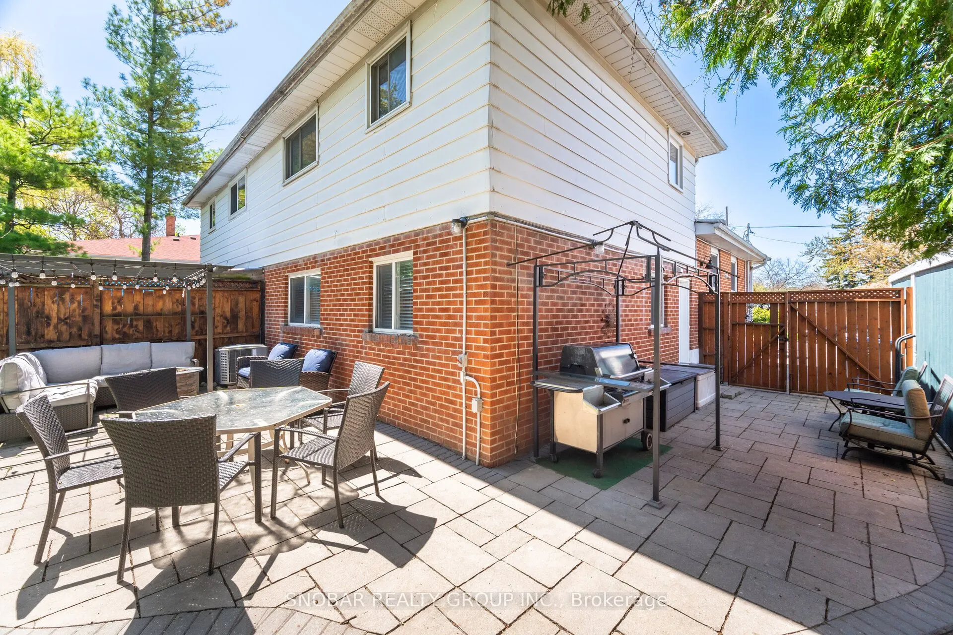 3389 Kelowna Court