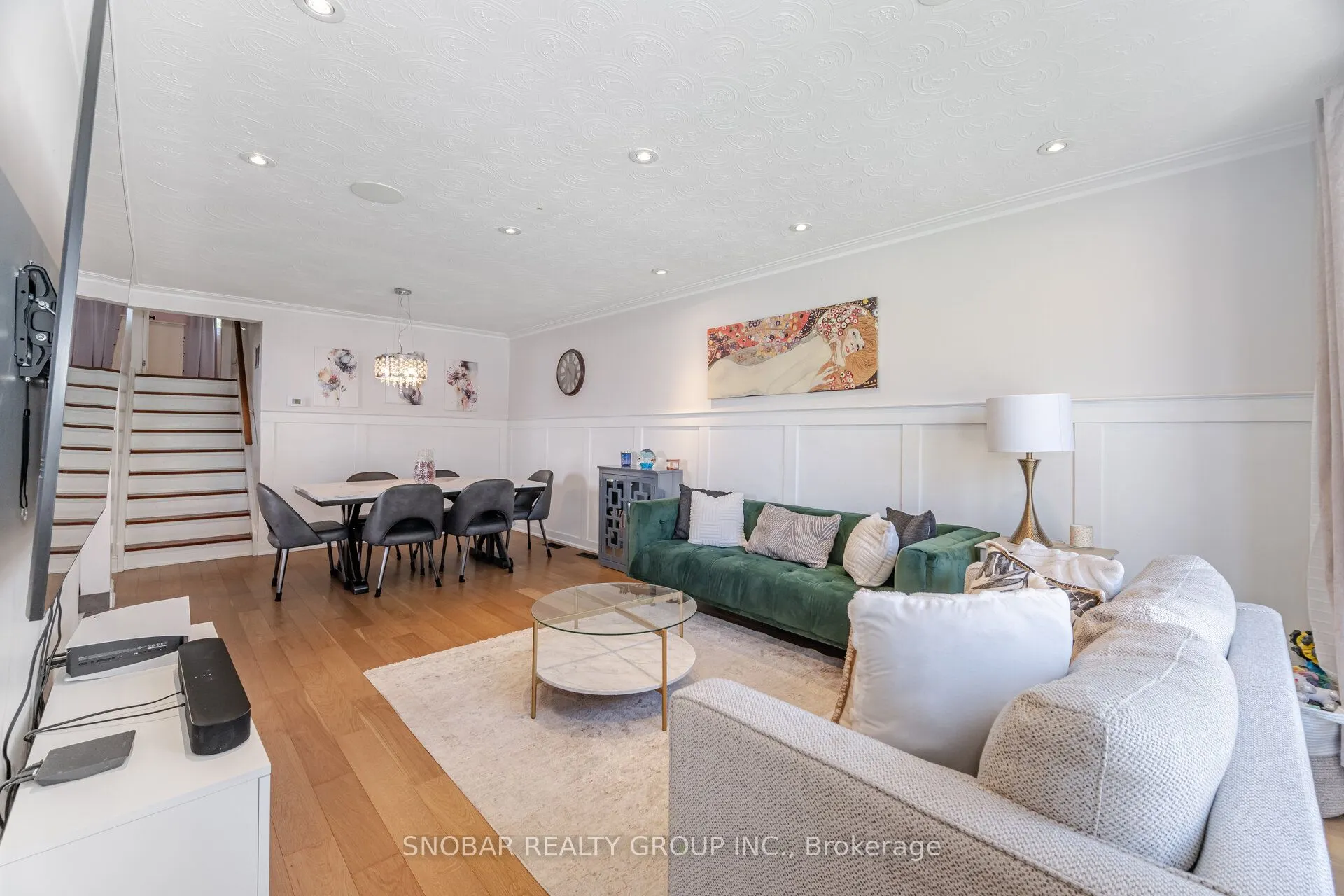3389 Kelowna Court
