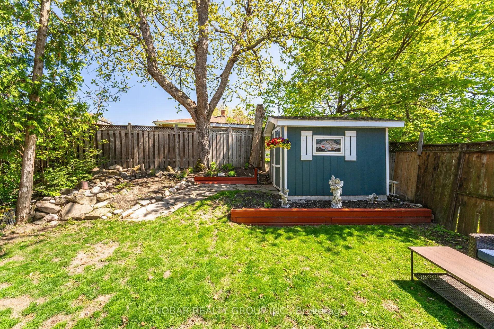 3389 Kelowna Court