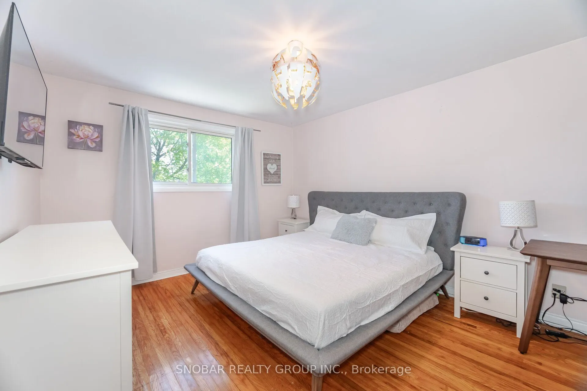 3389 Kelowna Court