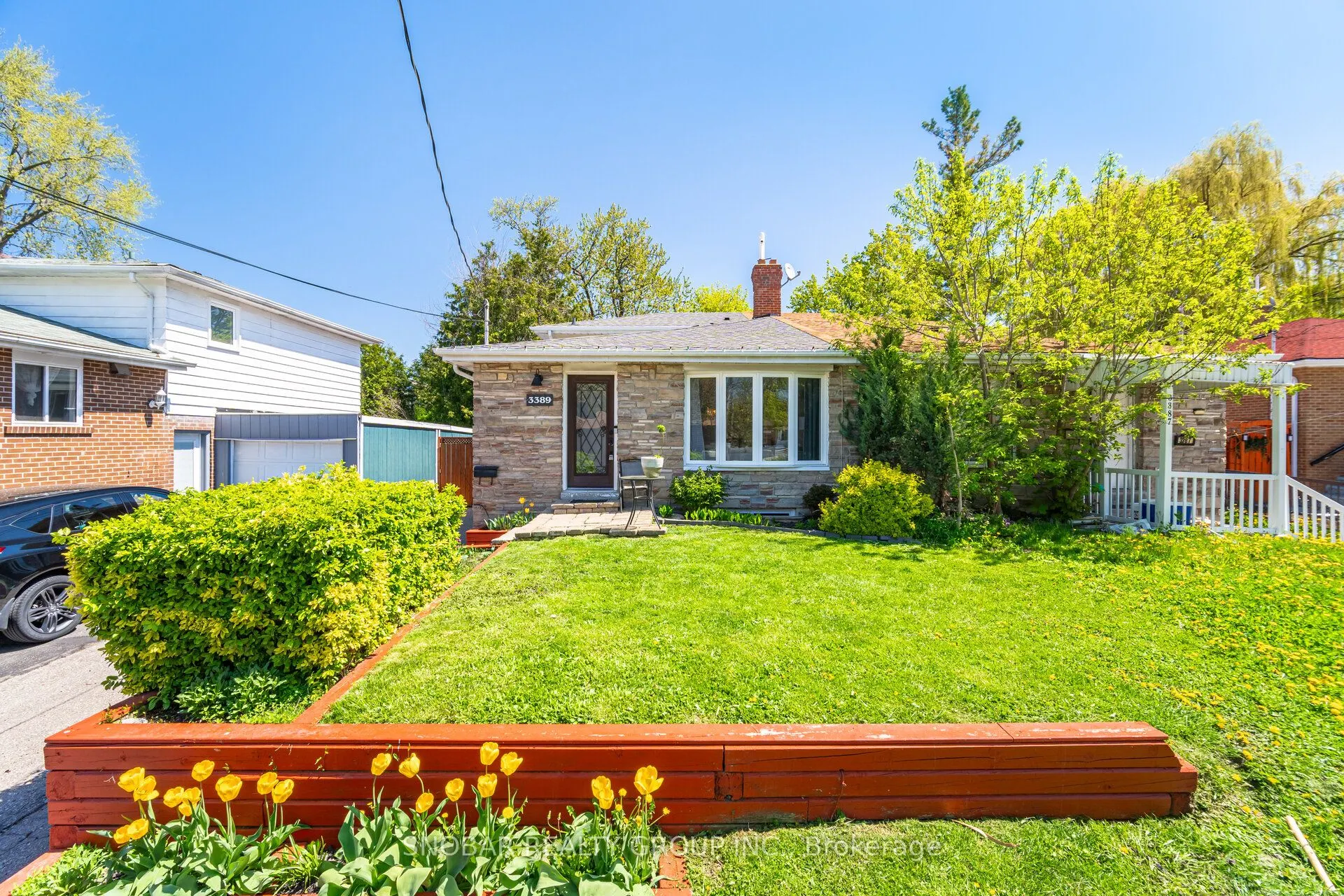 3389 Kelowna Court