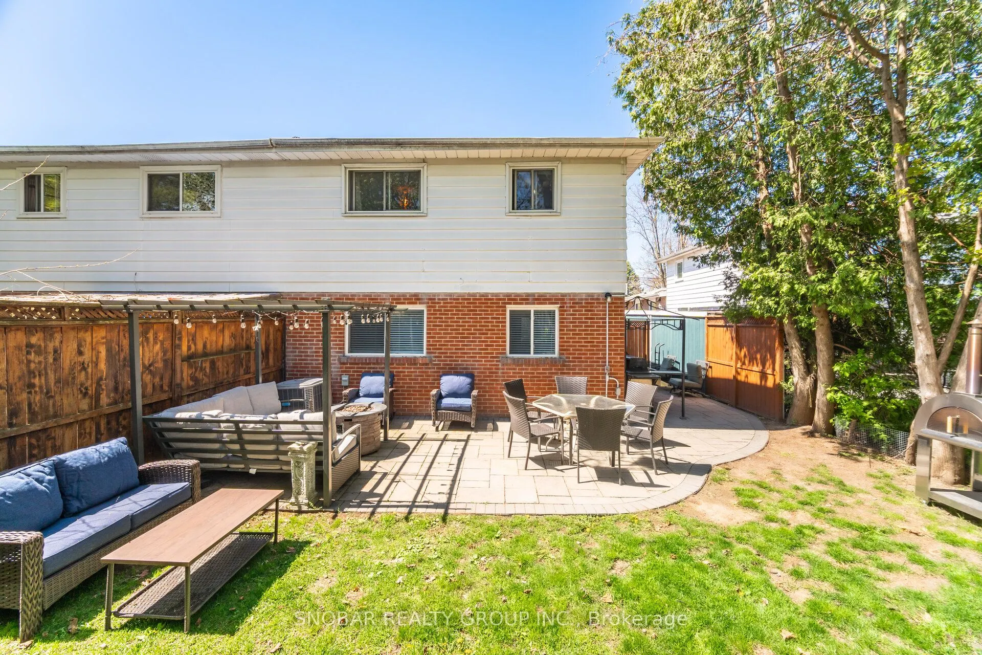 3389 Kelowna Court